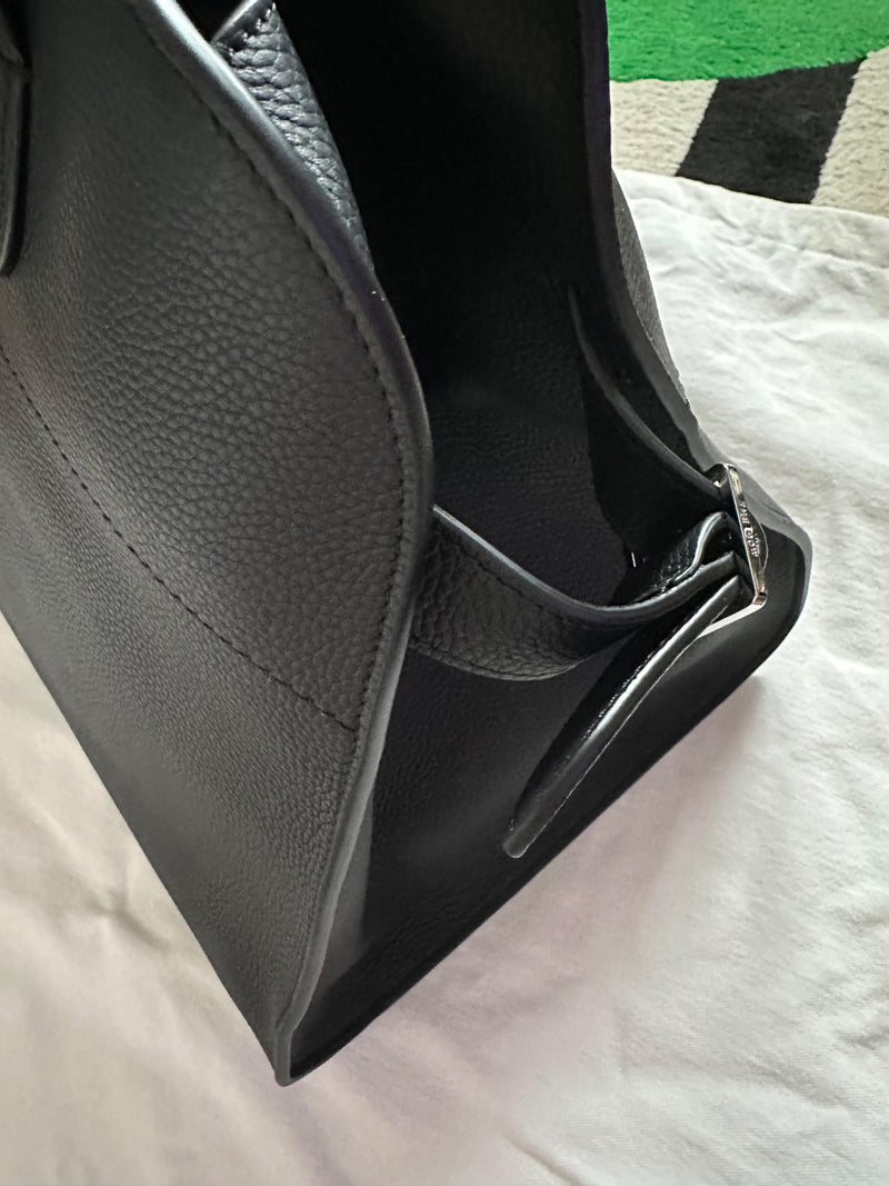 Soft Black Margaux 15