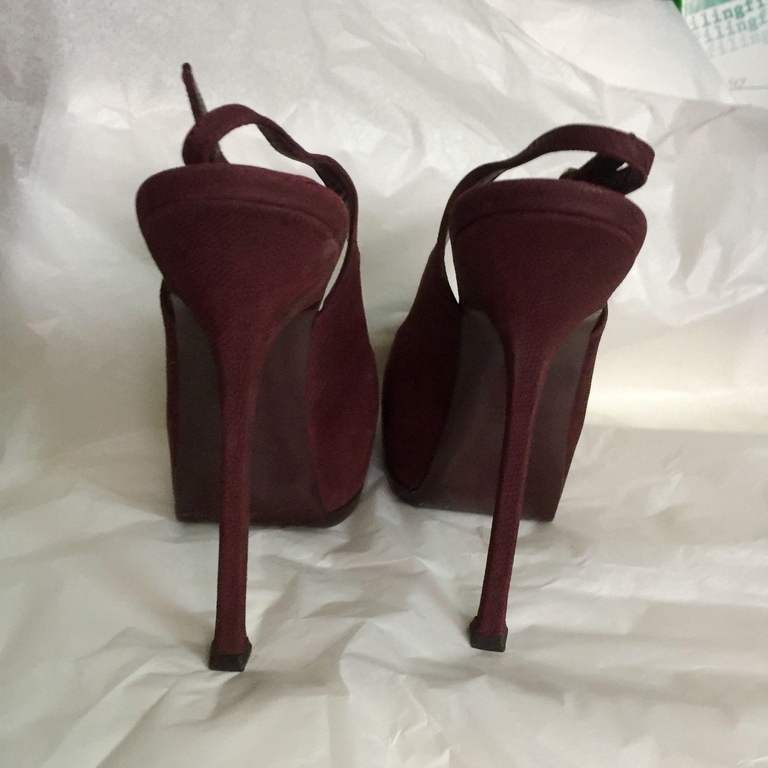 Suede Tribtoo Slingbacks