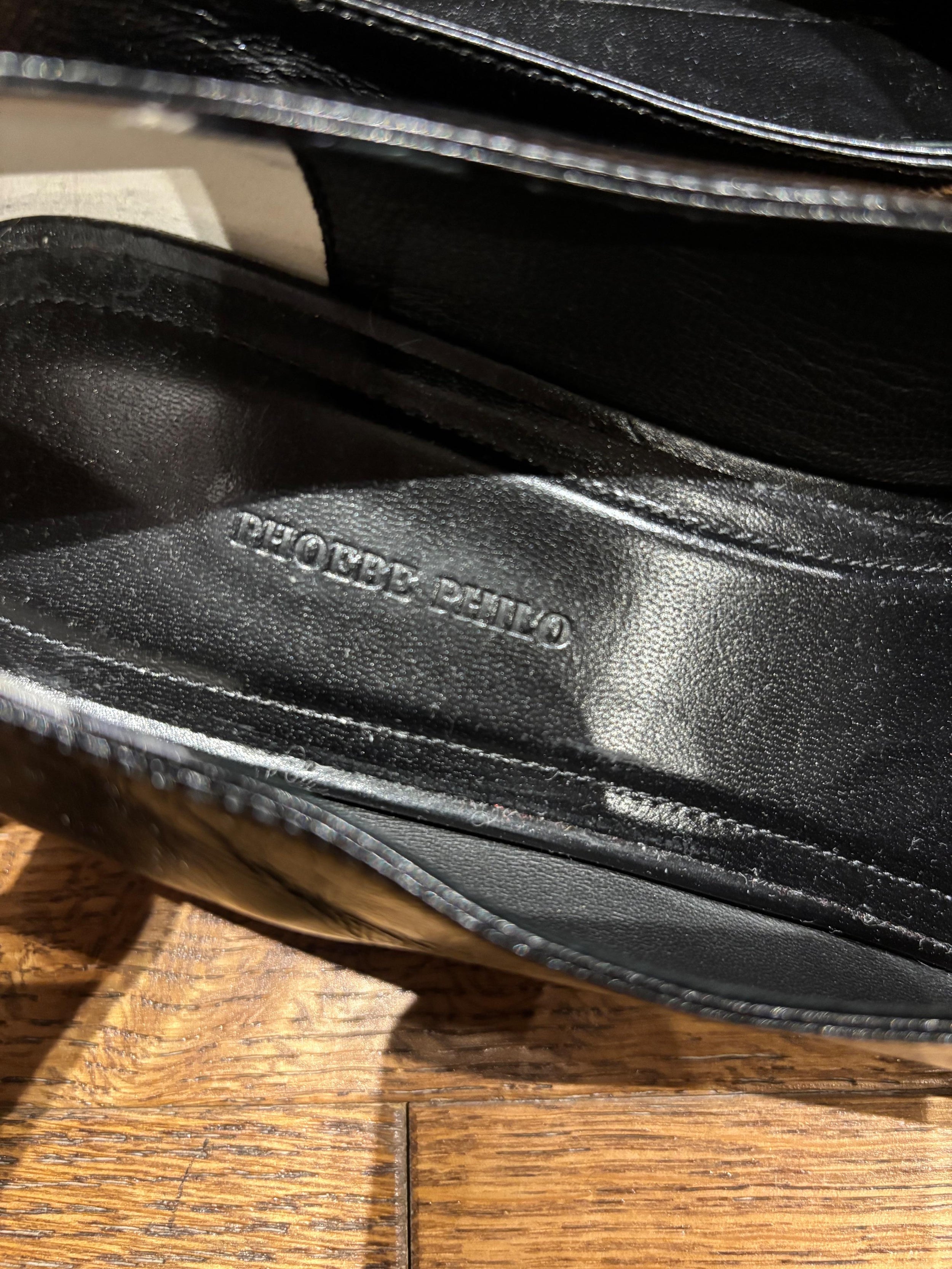Phoebe Philo Black Leather Flats