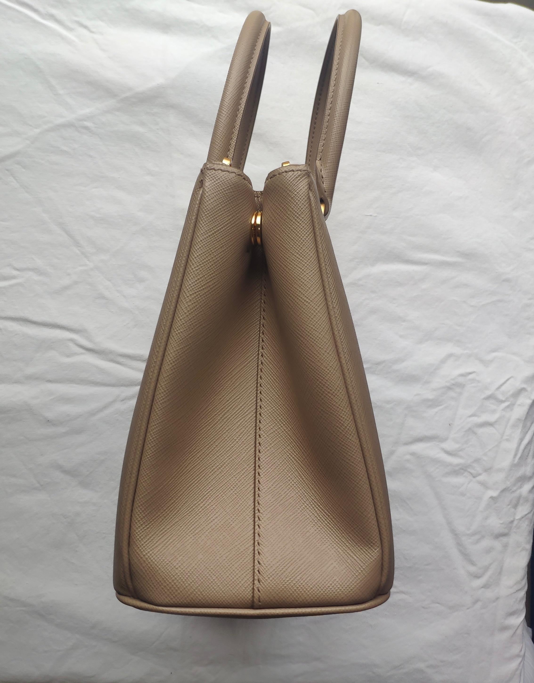 Beige Saffiano leather small Galleria bag
