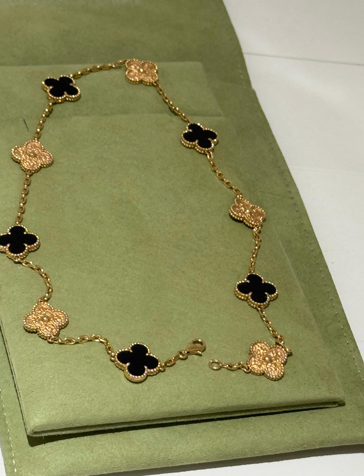 Van  Cleef and Arpels  Vintage Alhambra Necklace in Bois d'Amourette 10 Motifs