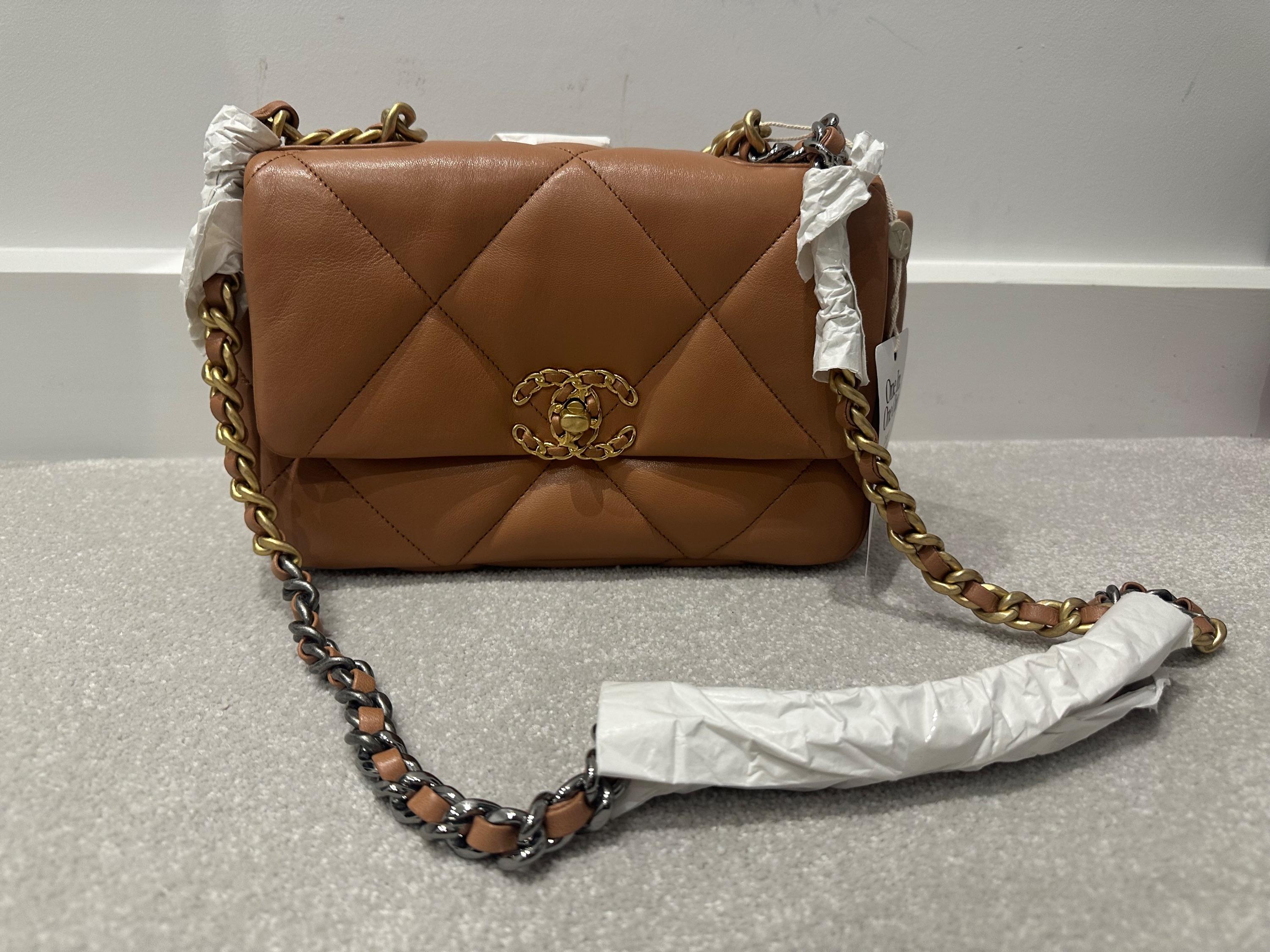 Small Caramel Leather 19 Bag