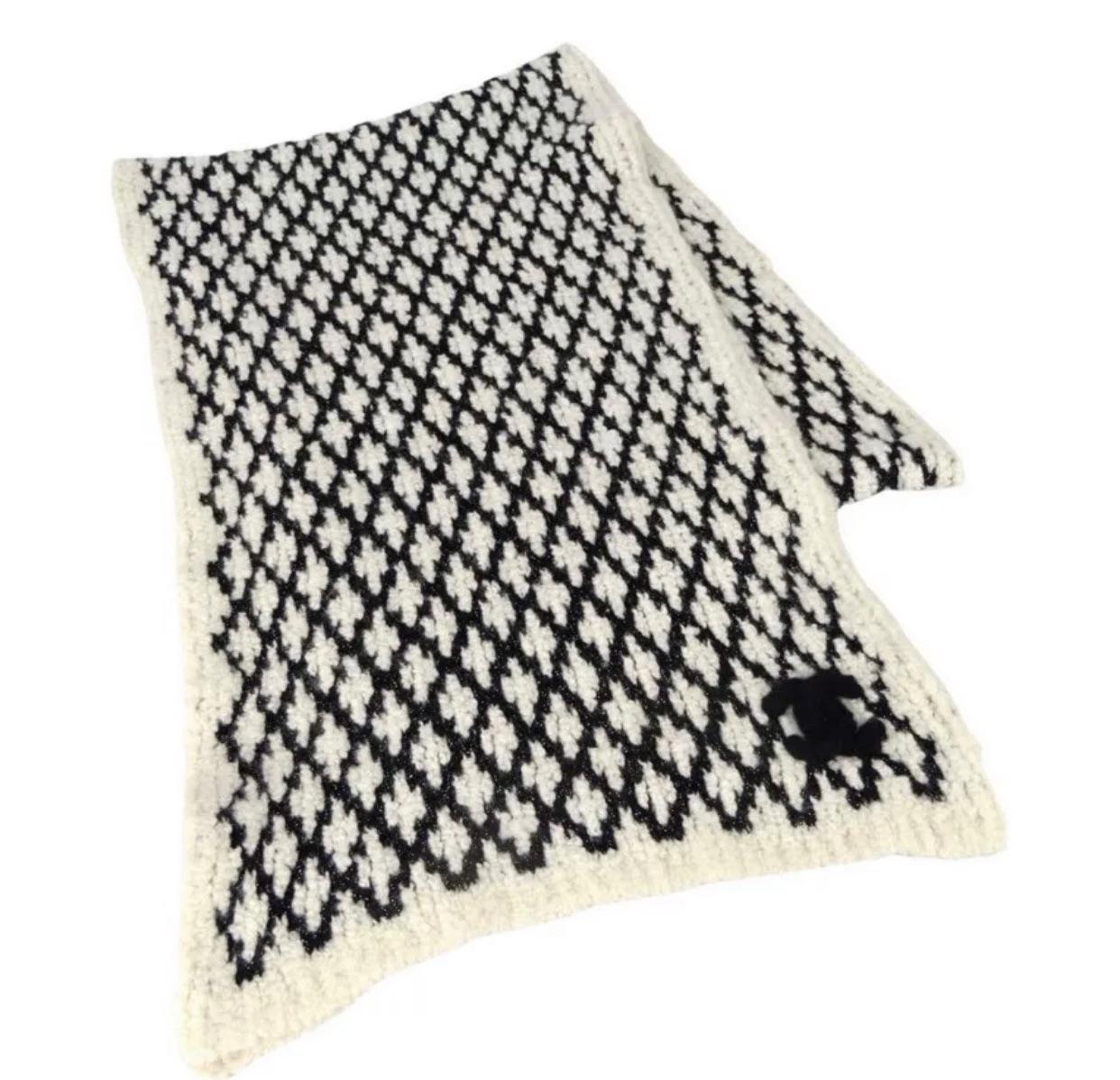 Ivory and Black Knitted Scarf with CC Logo Detail