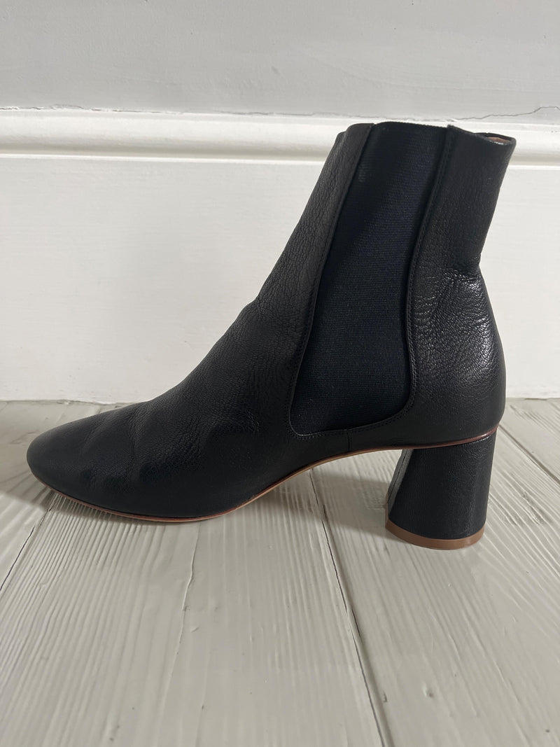 Mansur Gavriel Black Daydream Chelsea Boots