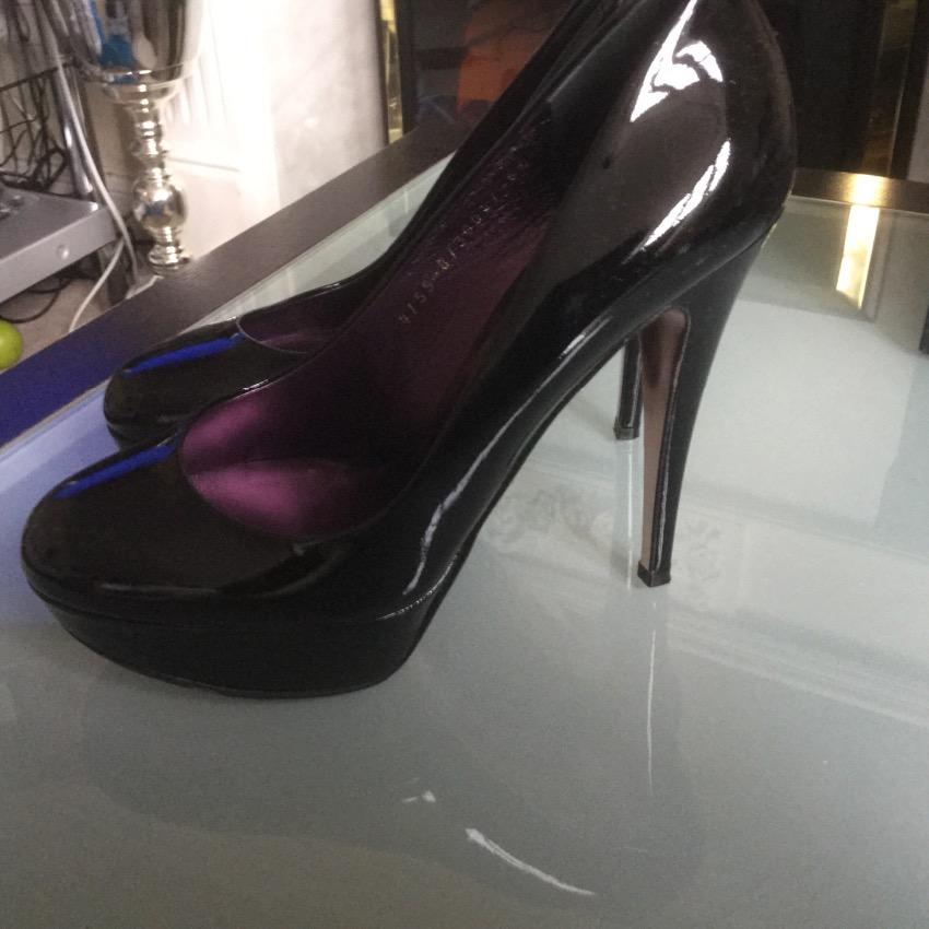 Gina Pumps - UK 7 - Black