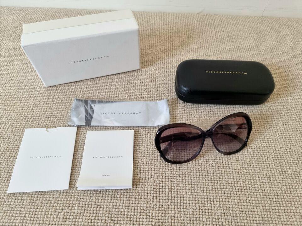Victoria Beckham Brown 125 Happy Butterfly sunglasses