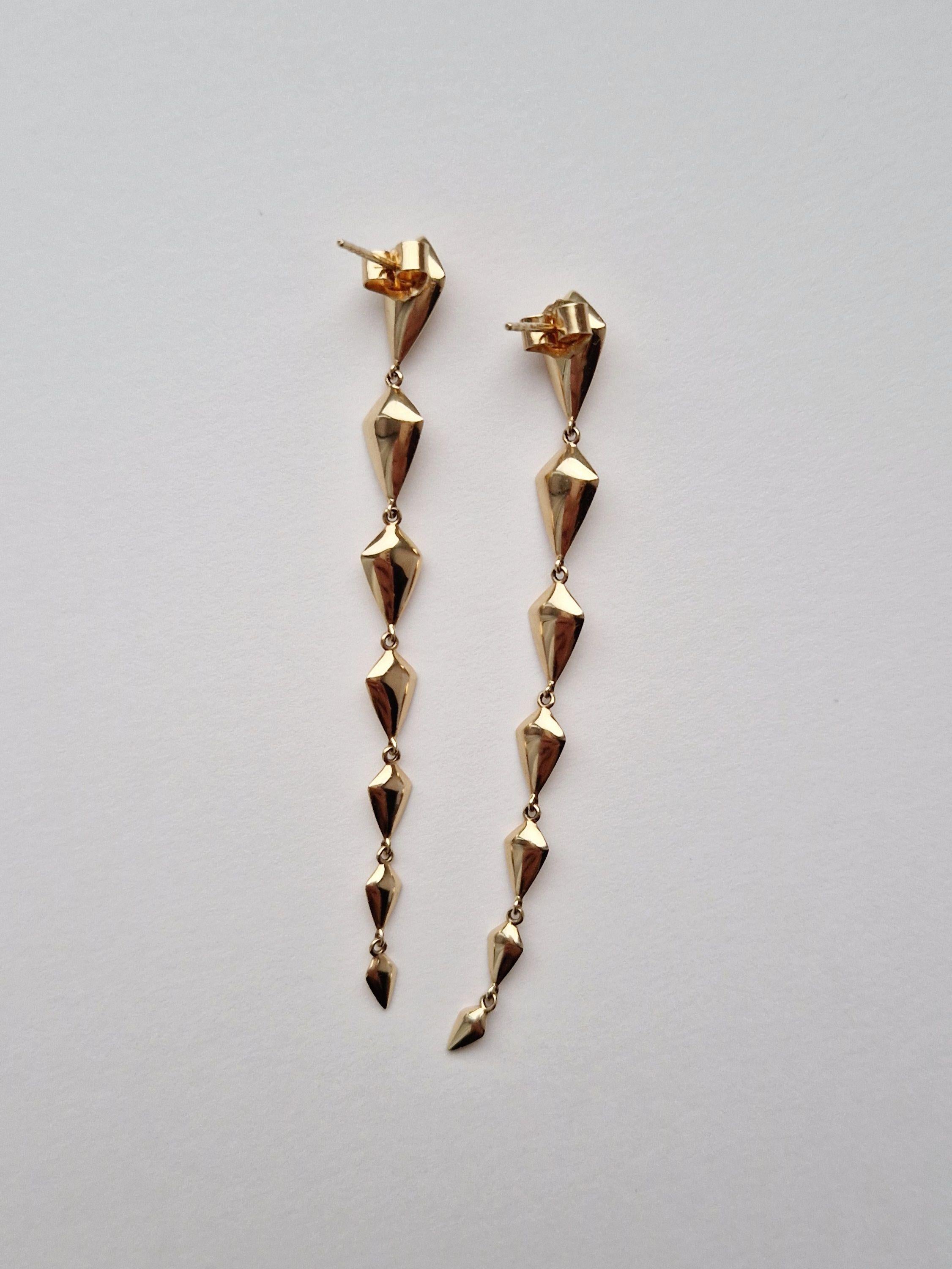 Vashi 18k Yellow Gold Kite Drop Earrings