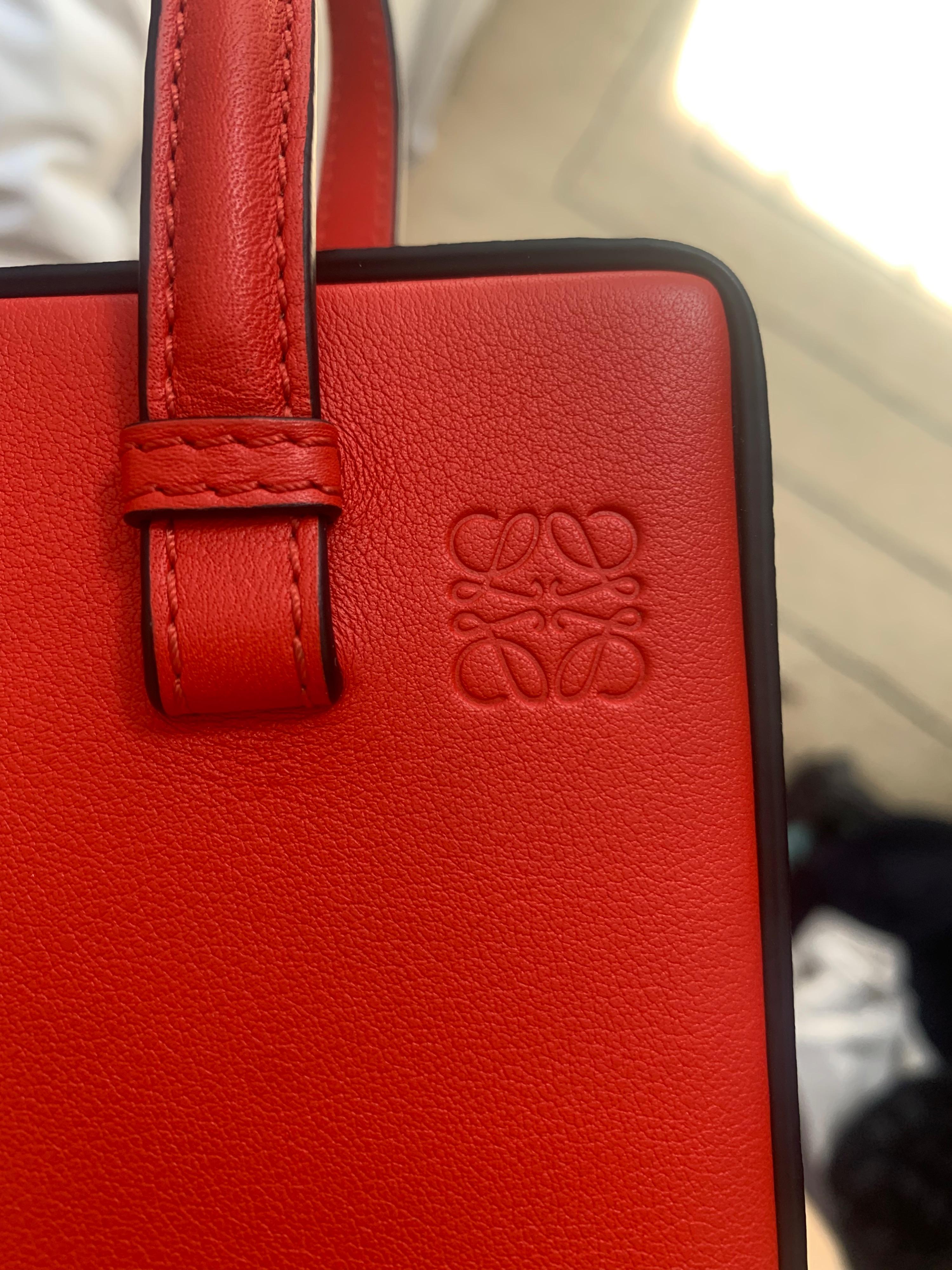Postal Madrid Small Leather Shoulder Bag