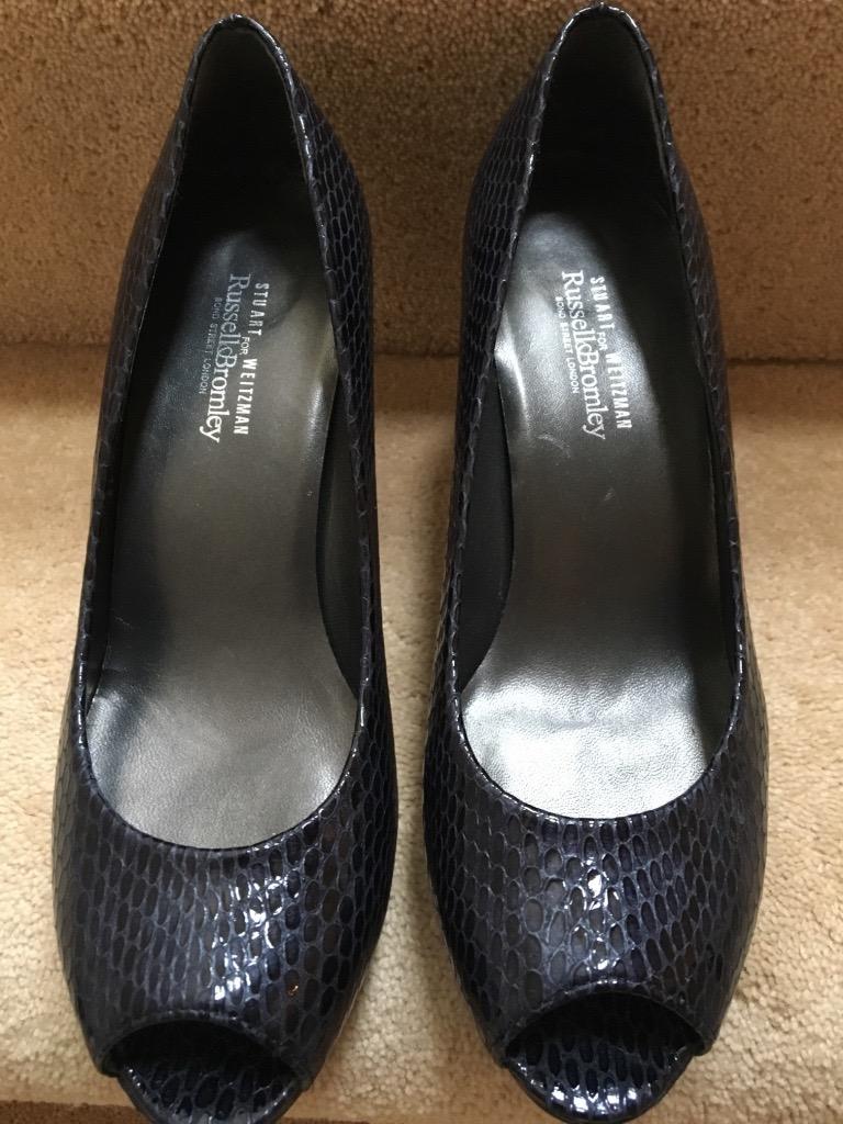 Stuart Weitzman Peep toe shoes