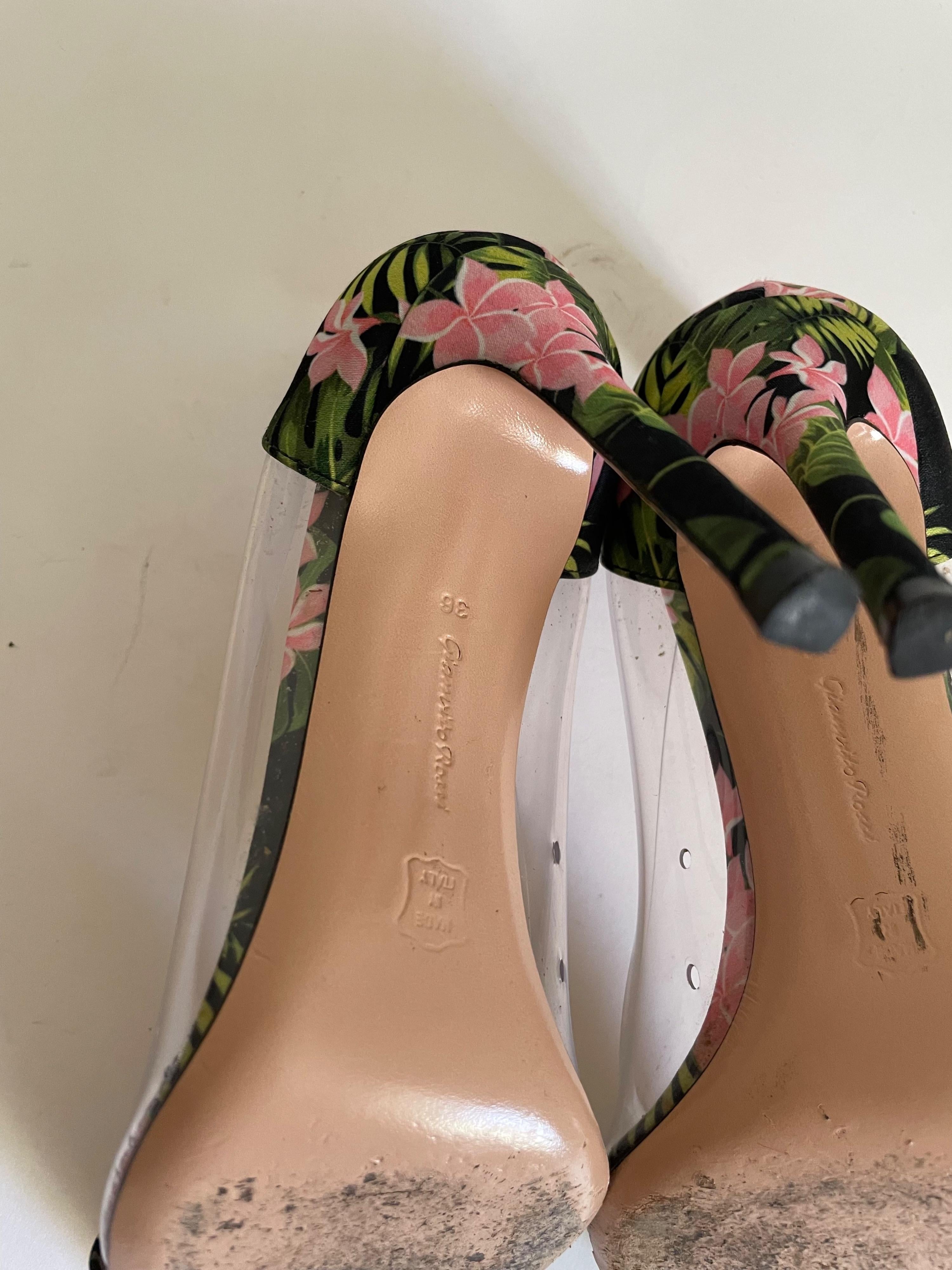 floral satin & PVC Plexi heeled pumps