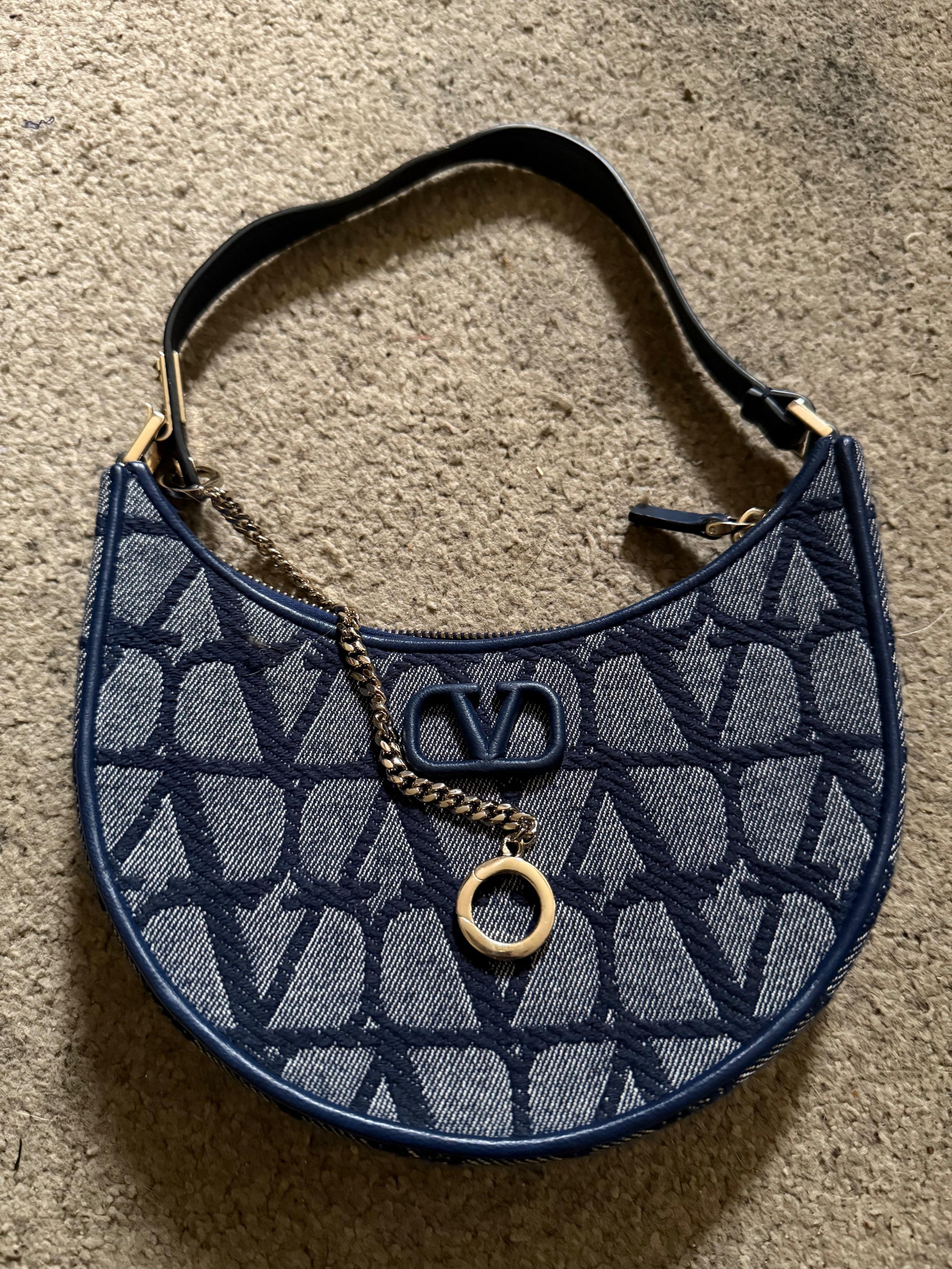 Mini V Logo Bag