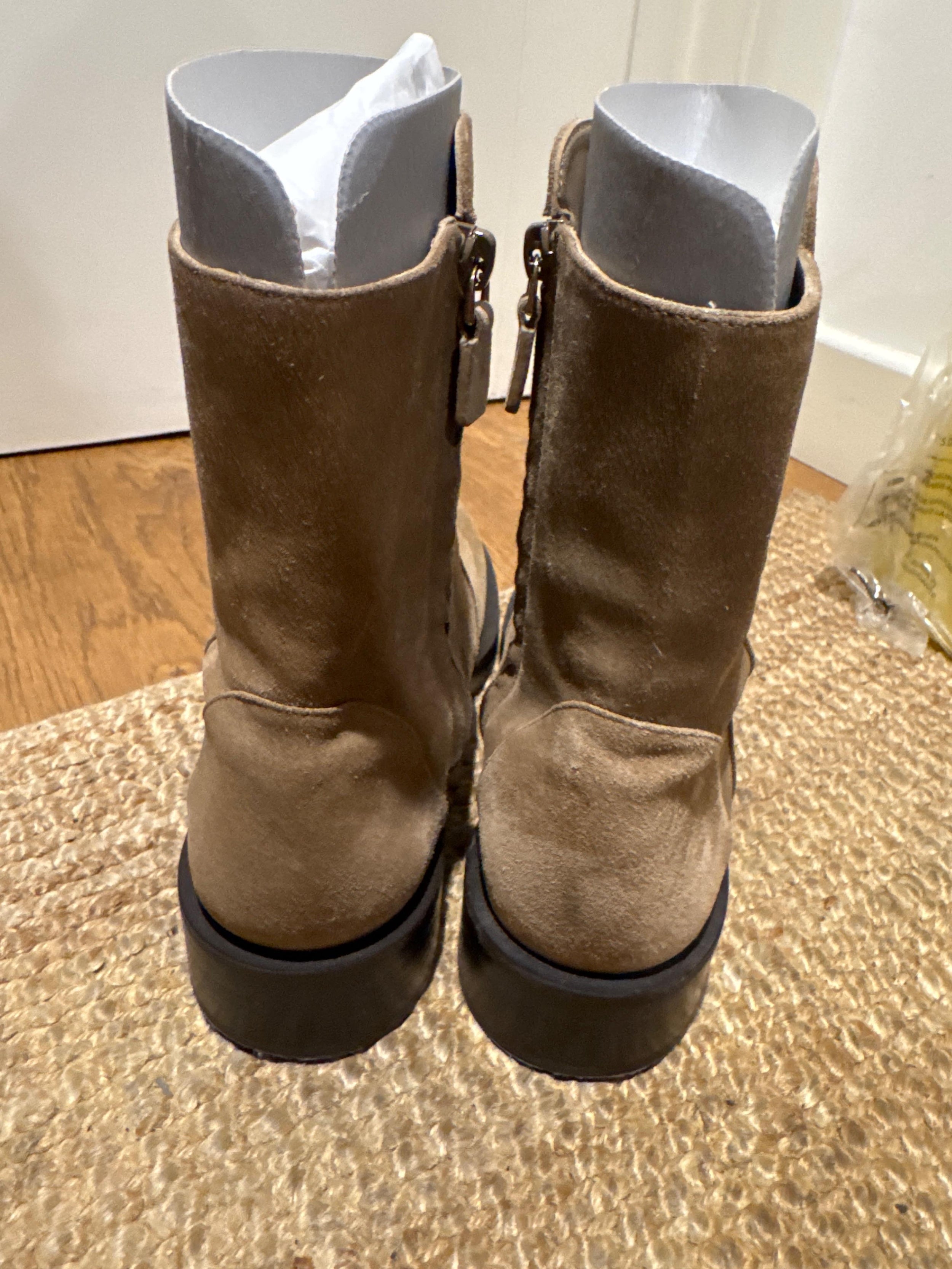 Stuart Weitzman Short Suede Boots