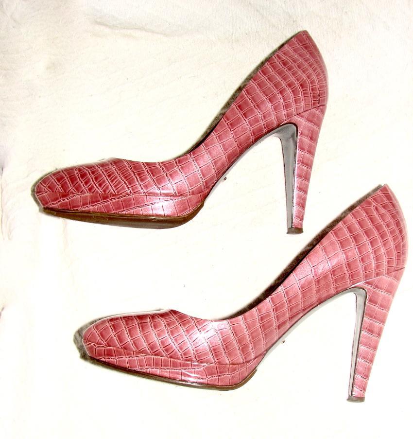 Sergio Rossi heather coloured crocodile print pumps