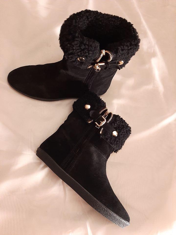Burberry Black Sheepskin Lined Ankle Boots
