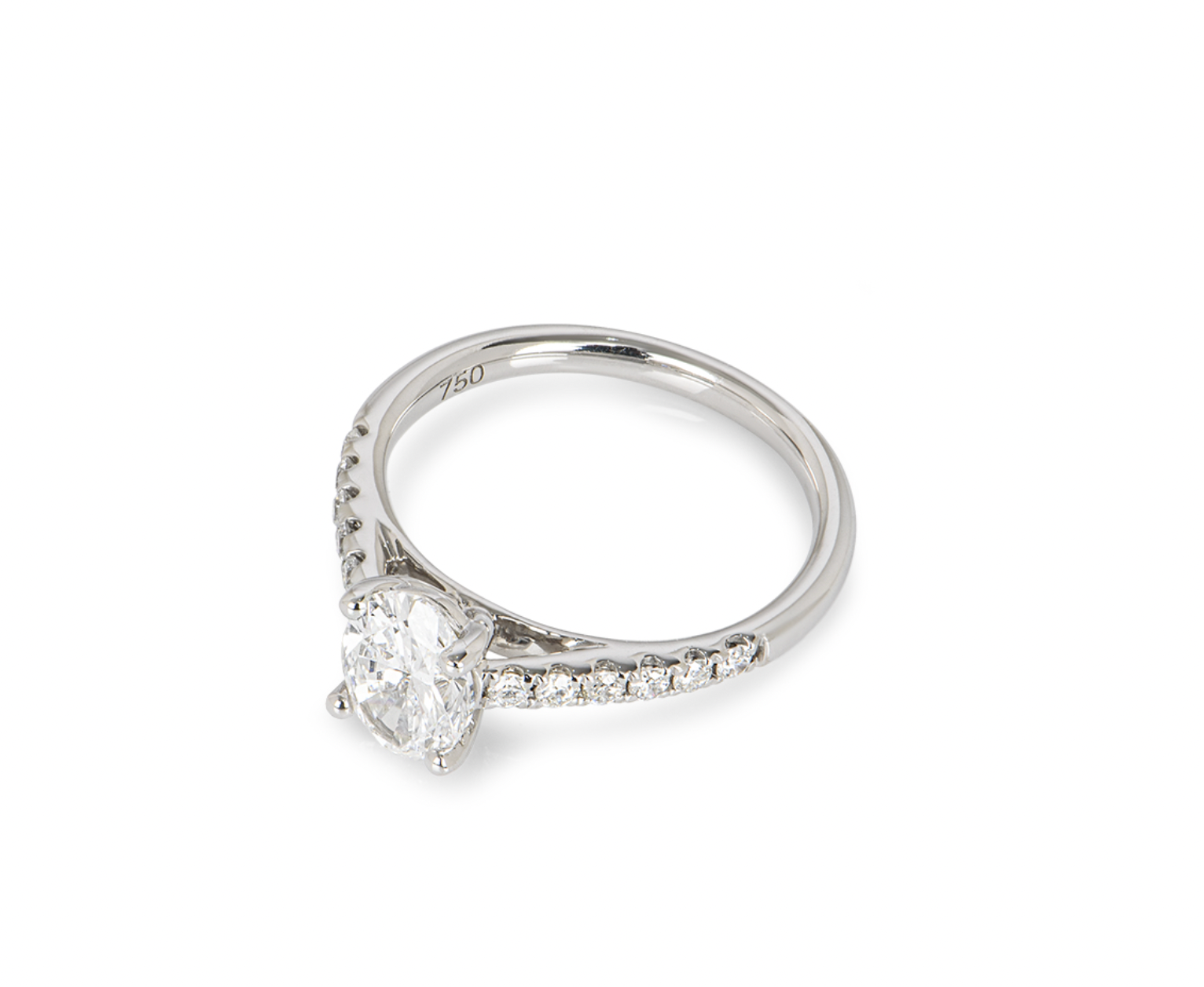18ct white gold & diamond oval-cut ring 50.5EU