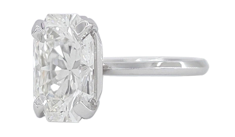 Verde 2ct IGI Certified Lab-grown Radiant Cut Diamond Ring