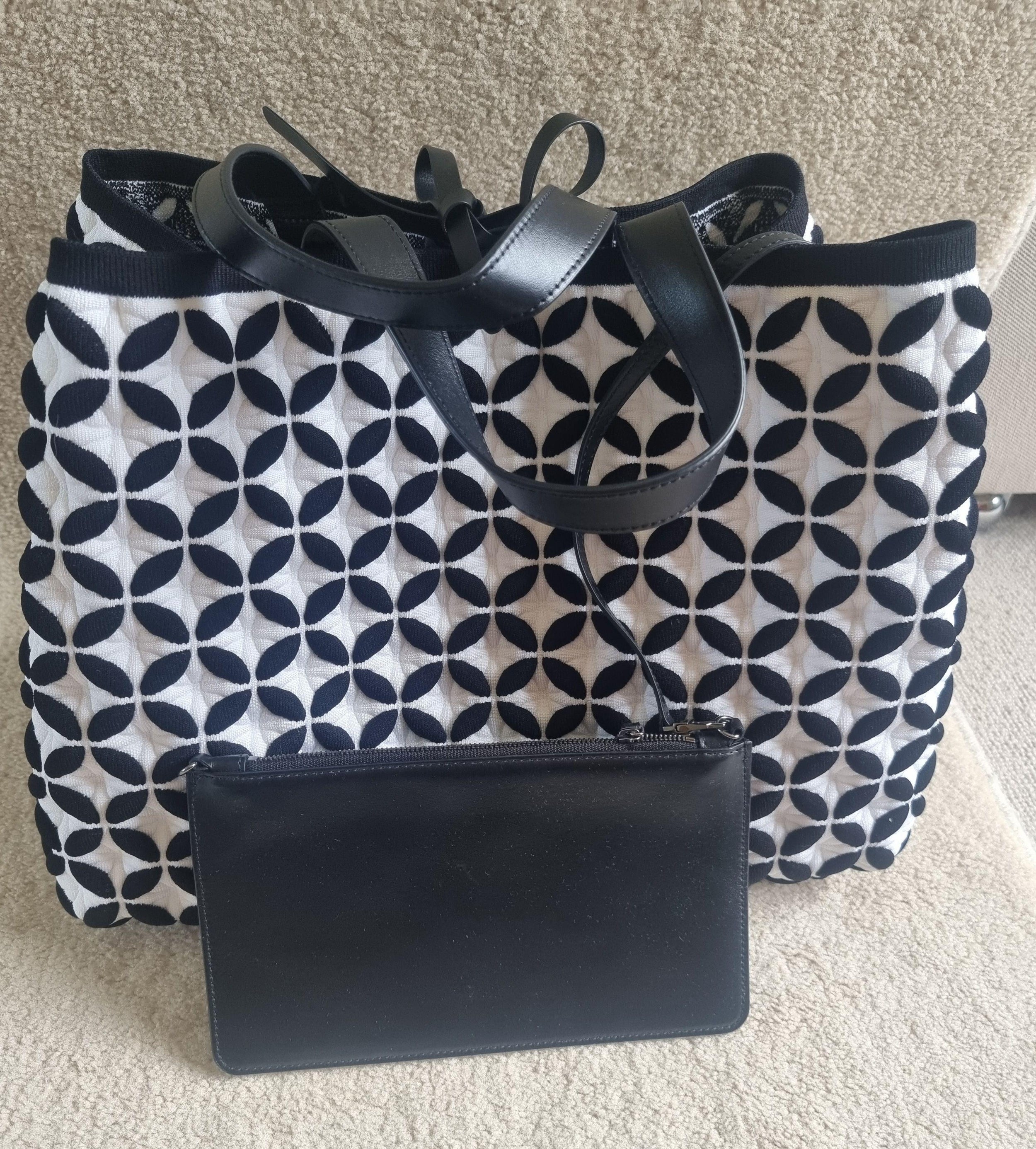 Alaia Black And White Knit Calfskin Maille Marco Petale Cabas tote.