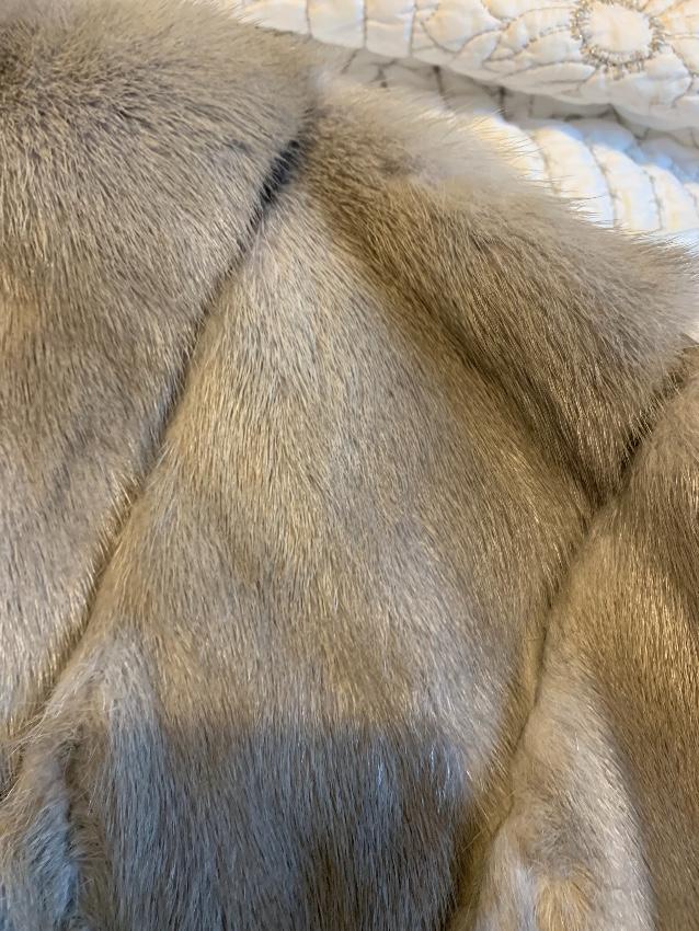 Vtoroy Mekhovoy Hooded Mink Fur Coat
