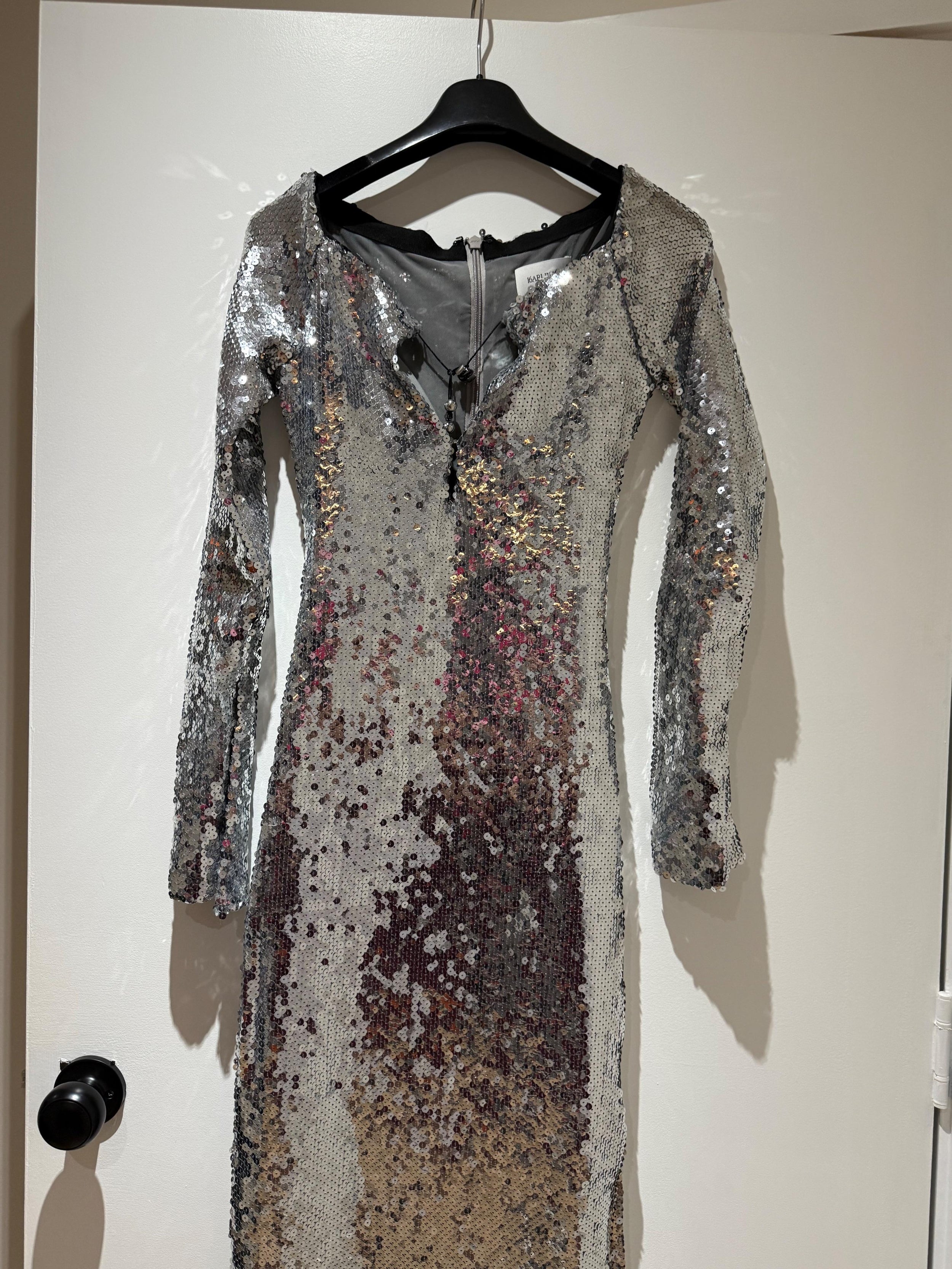 16Arlington Silver Sequin Solare Gown