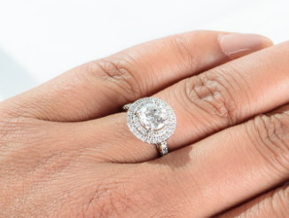 White Gold Round Brilliant Cut Diamond Ring