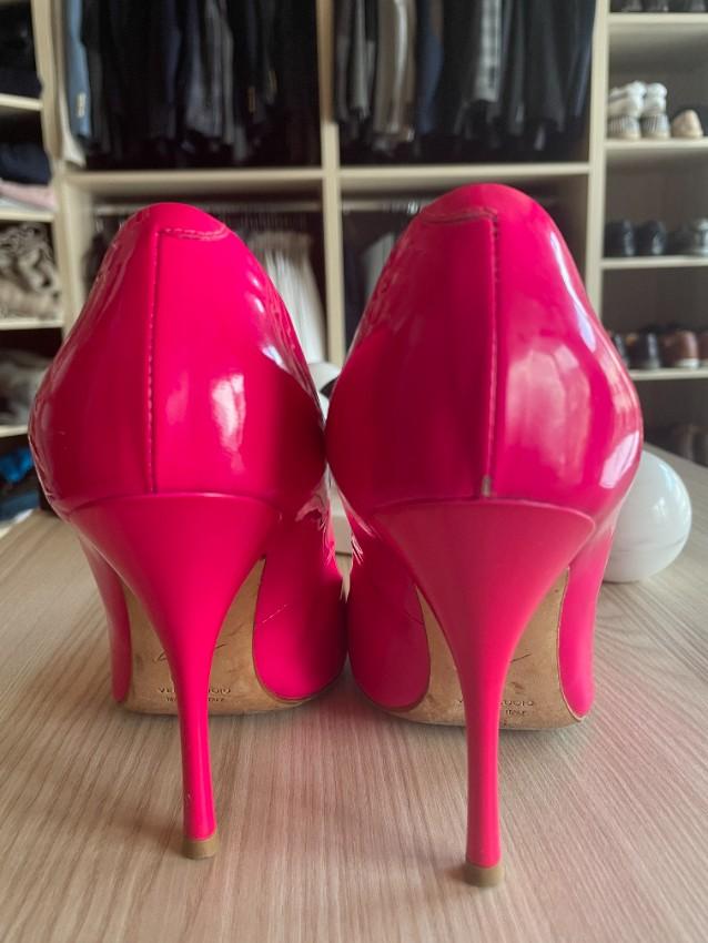 Giuseppe Zanotti Neon Fuchsia Patent Leather Pumps
