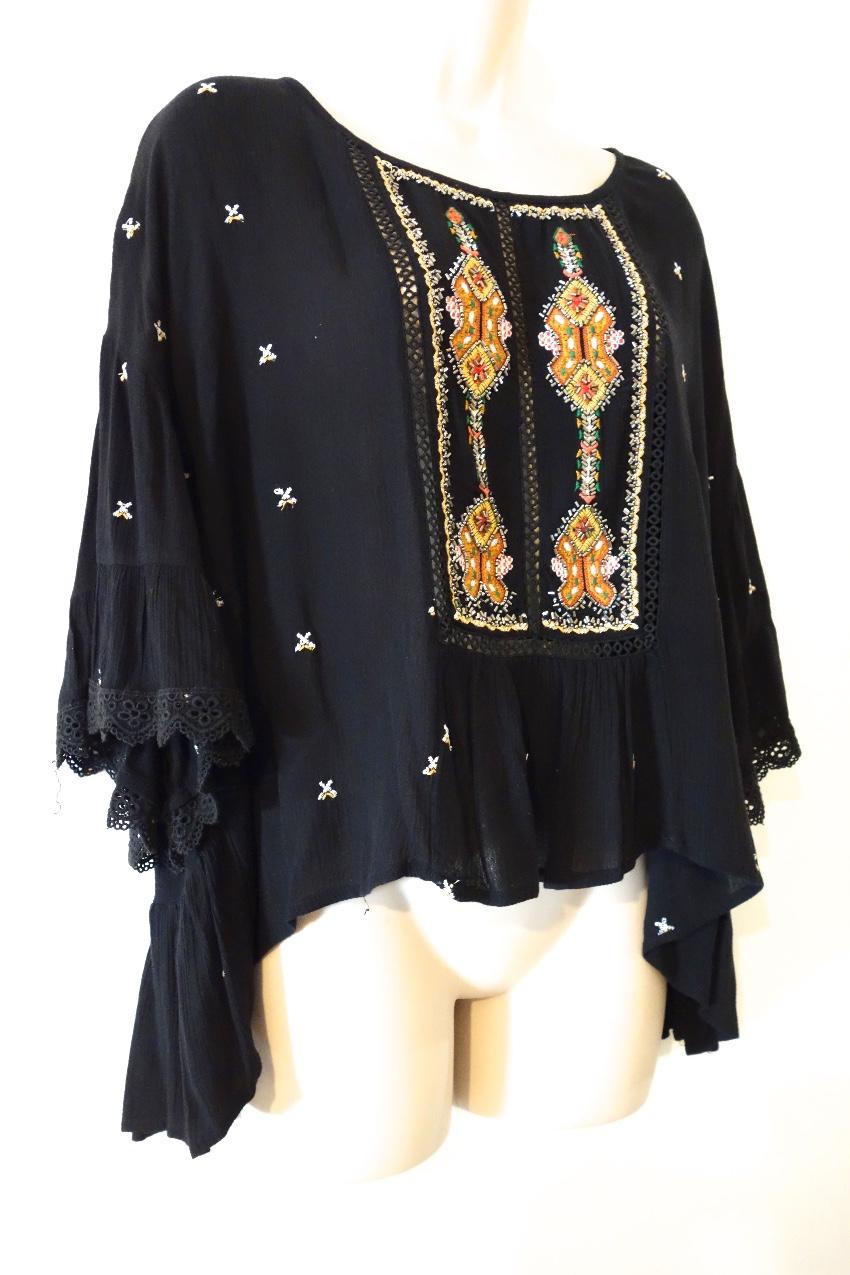 Velvet by Graham & Spencer embroidered alasdair top