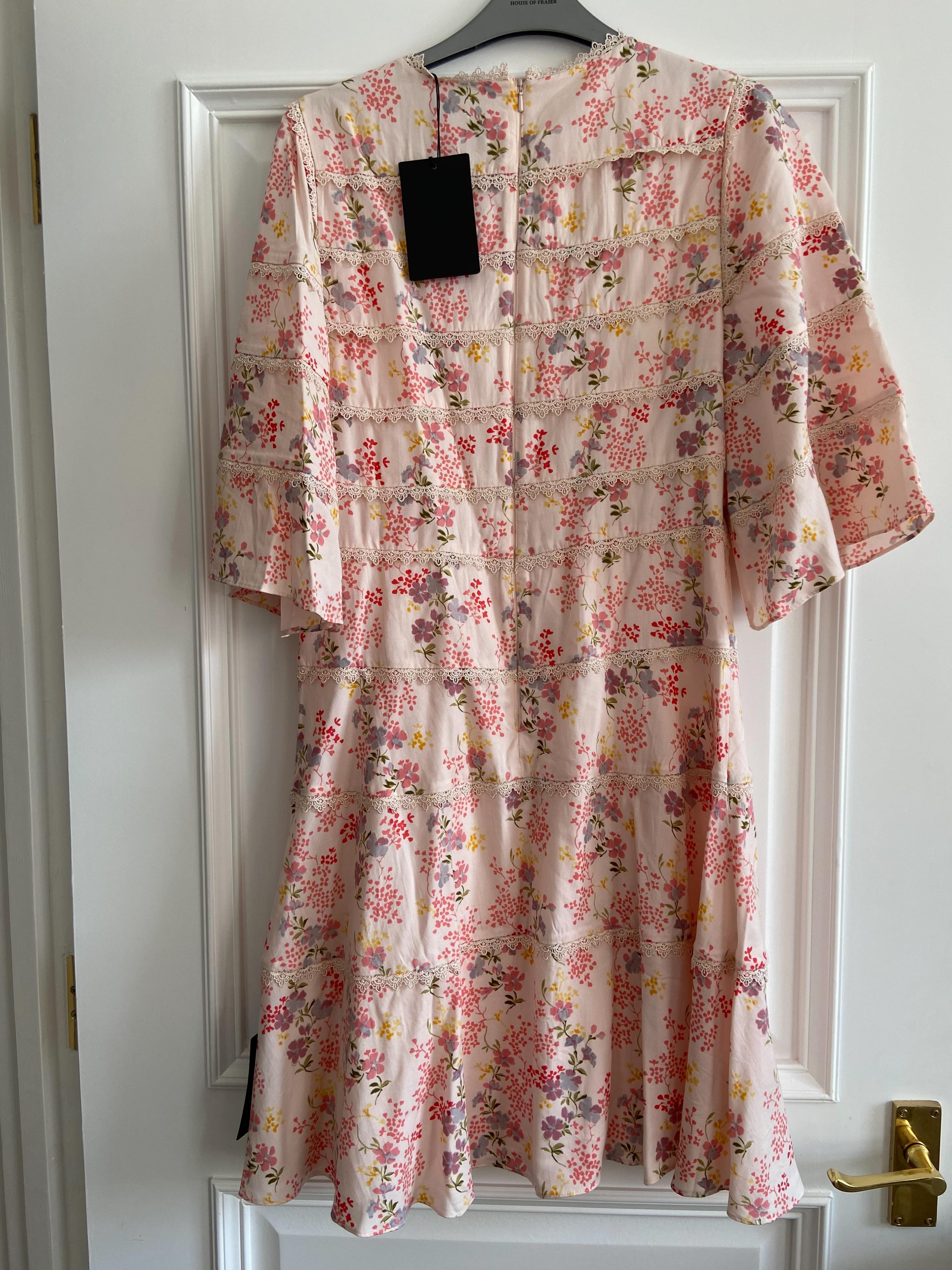 Pink Floral Lace Trimmed Short Dress