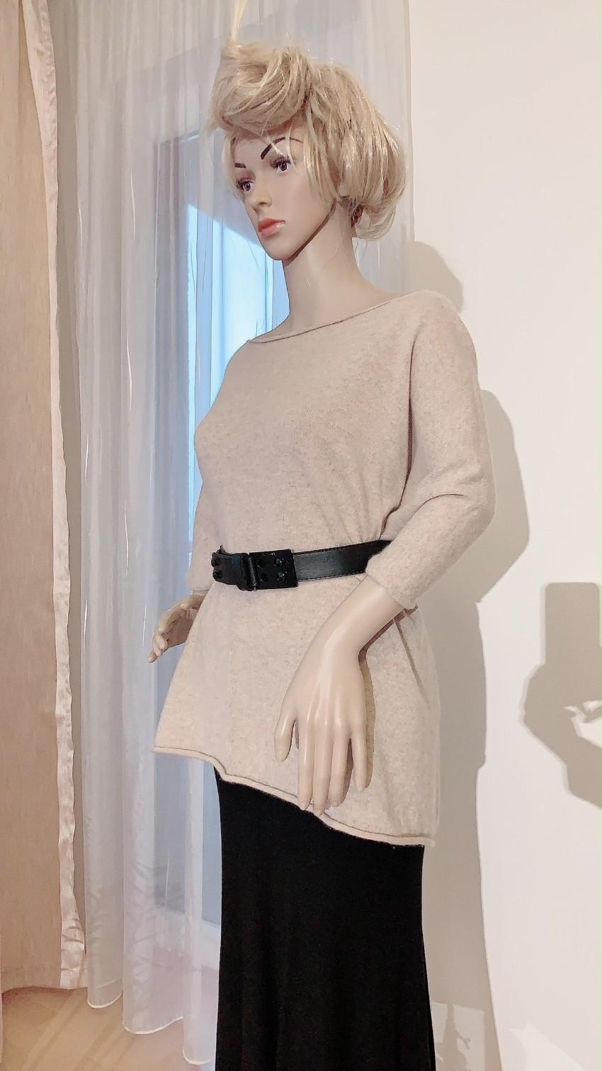 Madeleine Thompson Beige Cashmere Cape