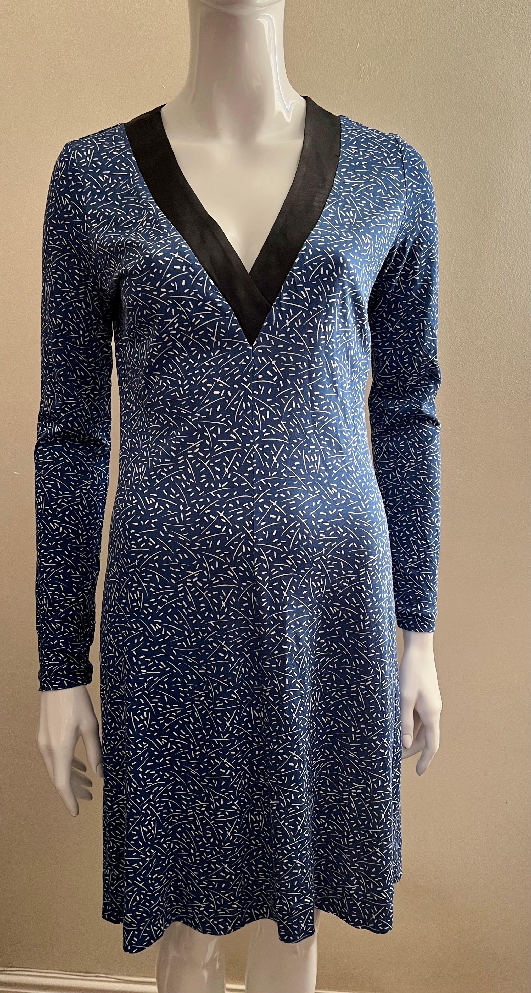 blue & white printed jersey dress