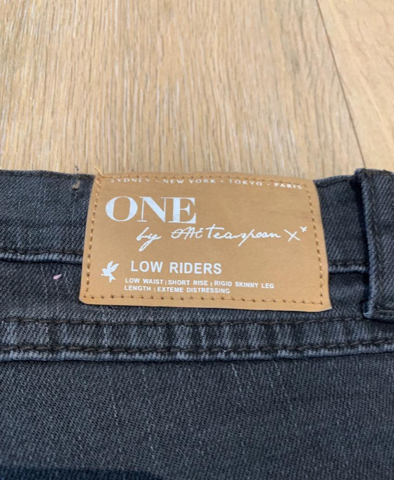 One Teaspoon Distressed Skinny Jeans