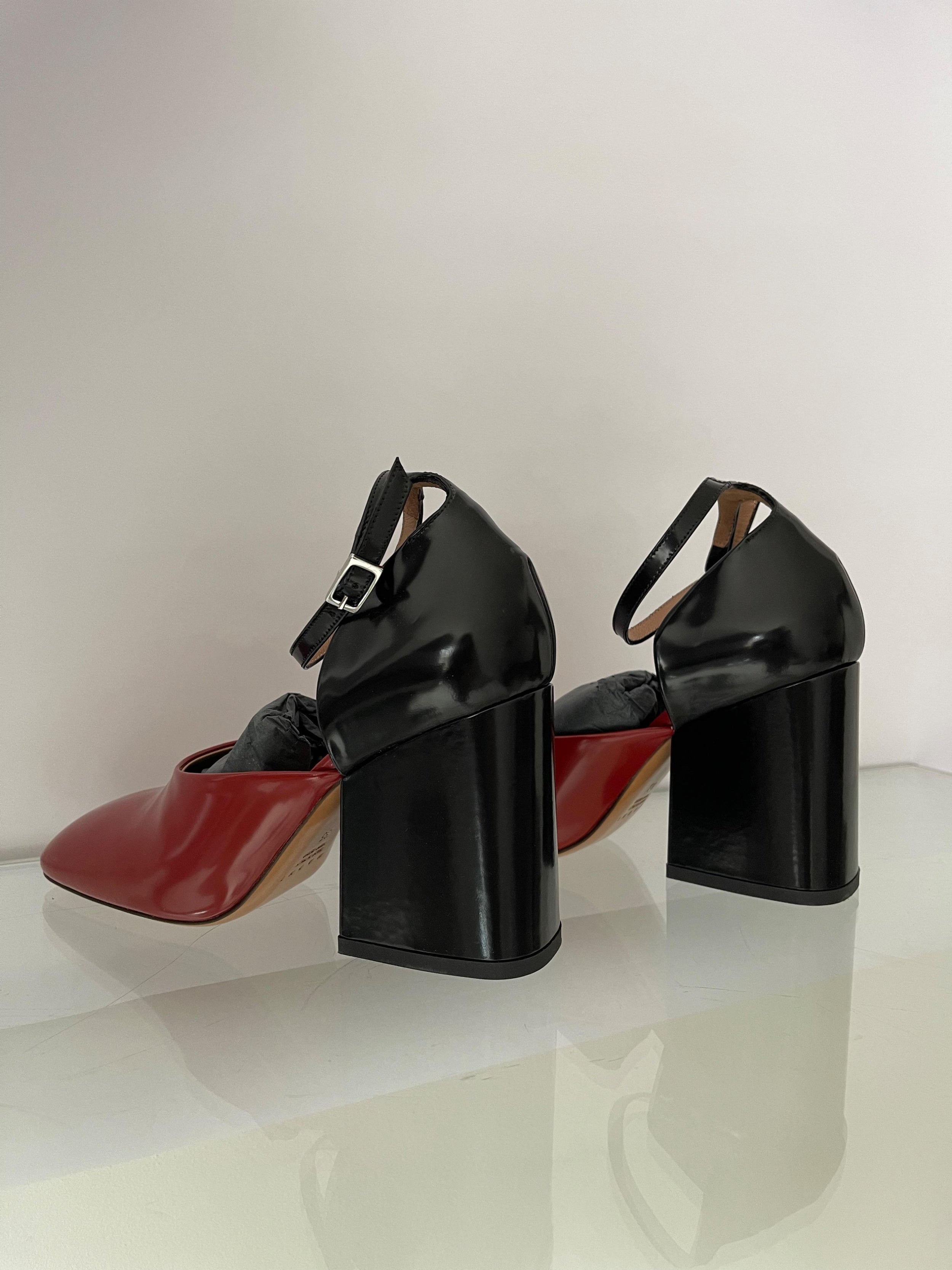 Two-Tone Chunky Leather Sandals