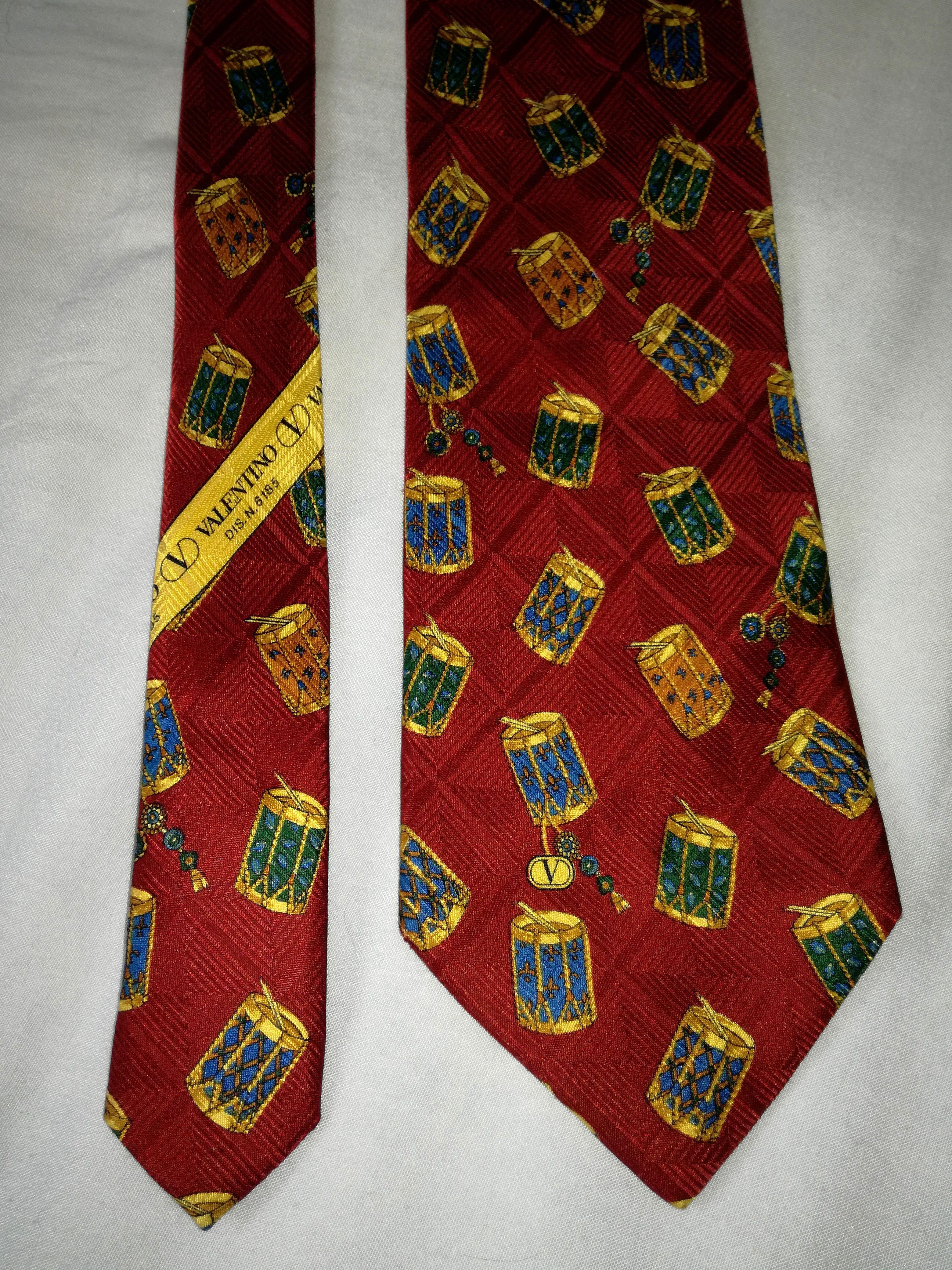 Valentino Cravatte 6185 100% silk red neck tie