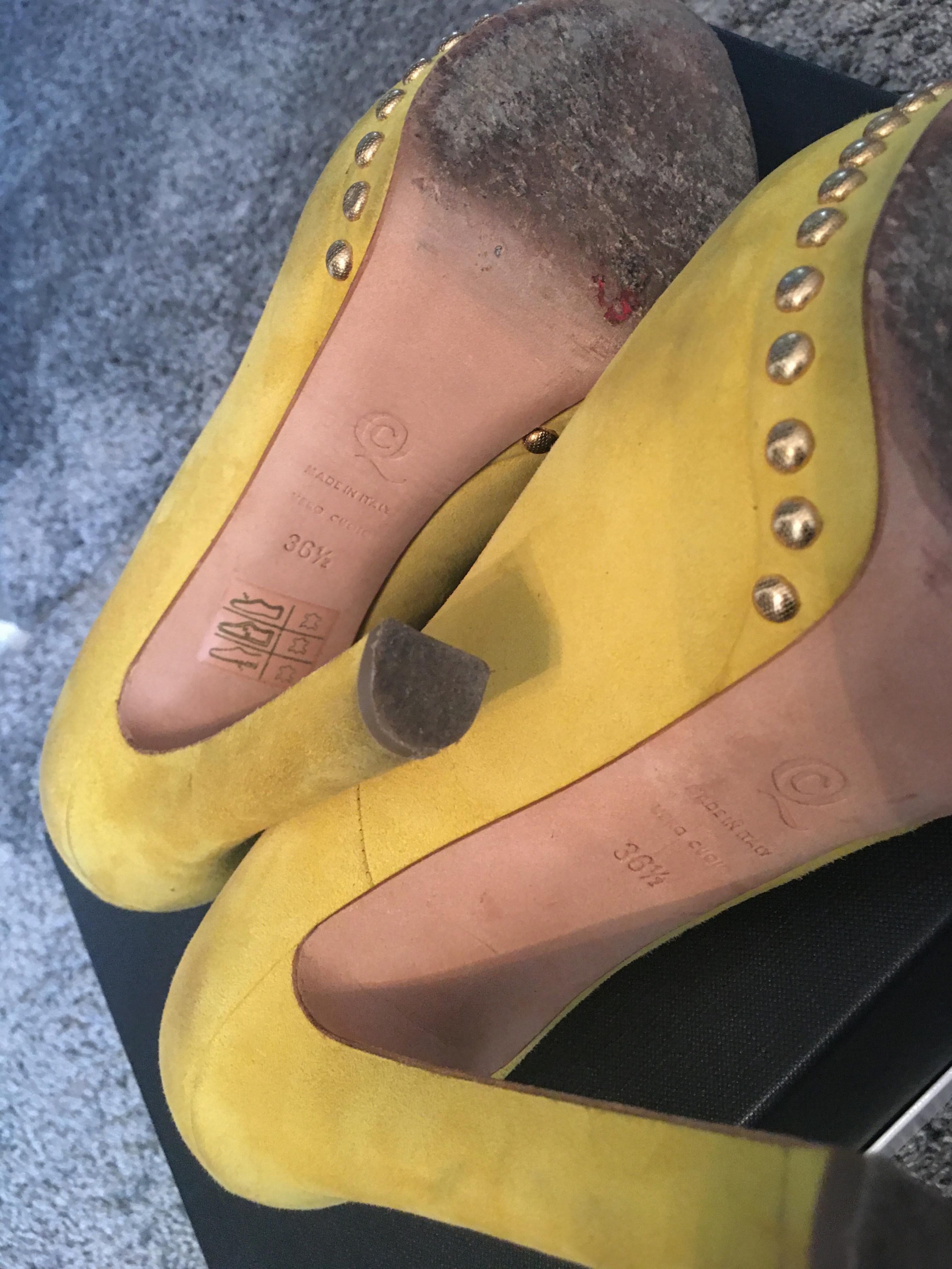 Alexander McQueen Yellow Suede Skull Pumps