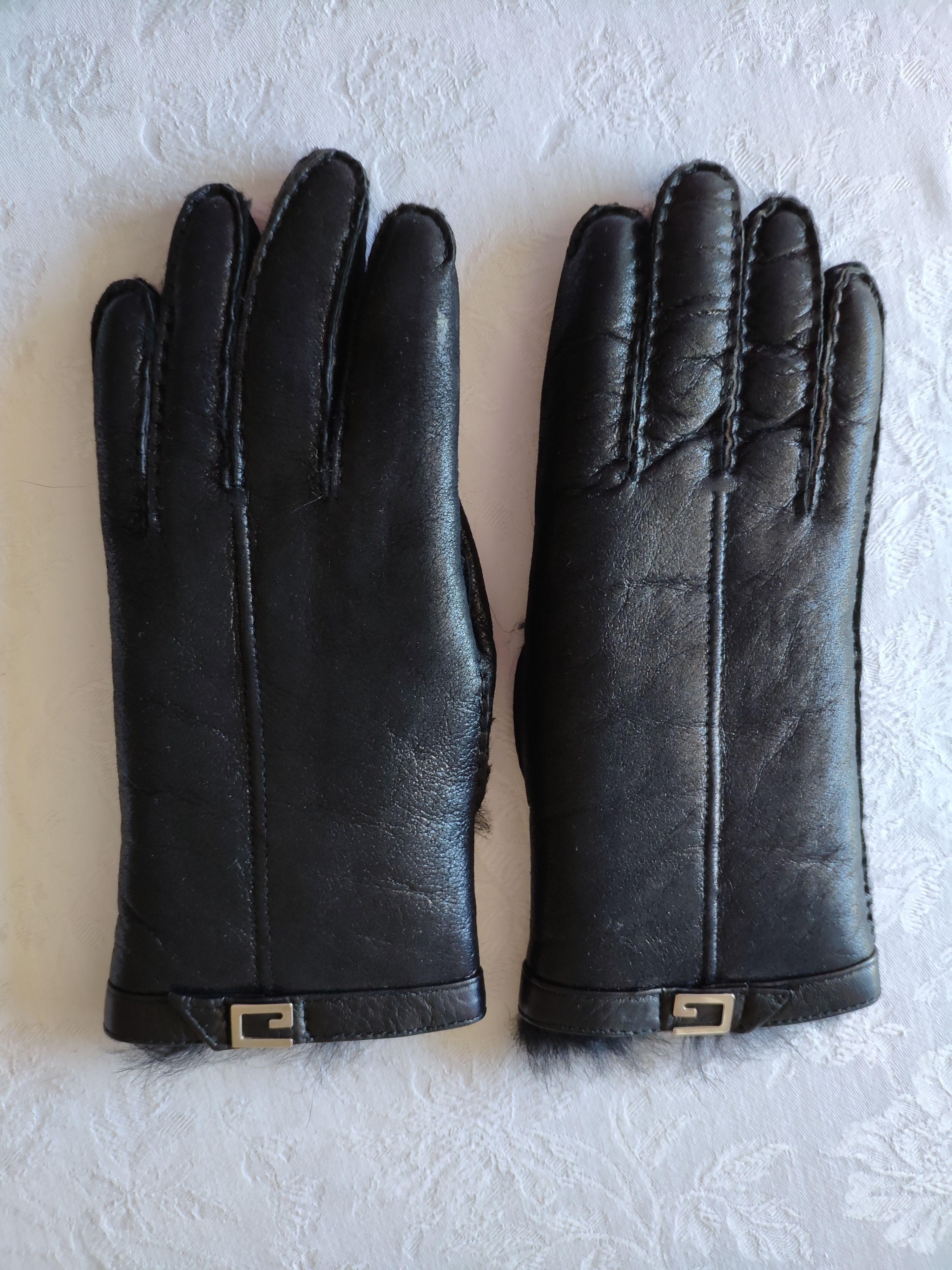 Black Shearling Lined Gloves
