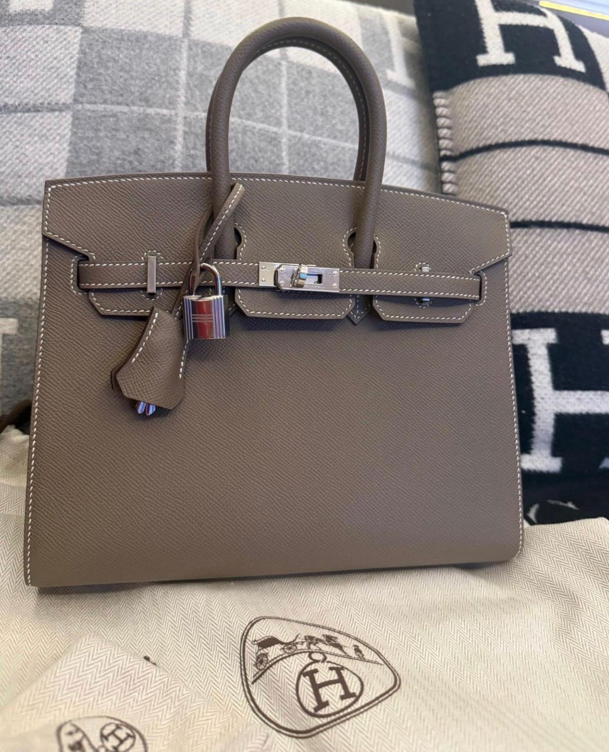 Hermes Birkin 25 Etoupe Epsom Sellier PHW