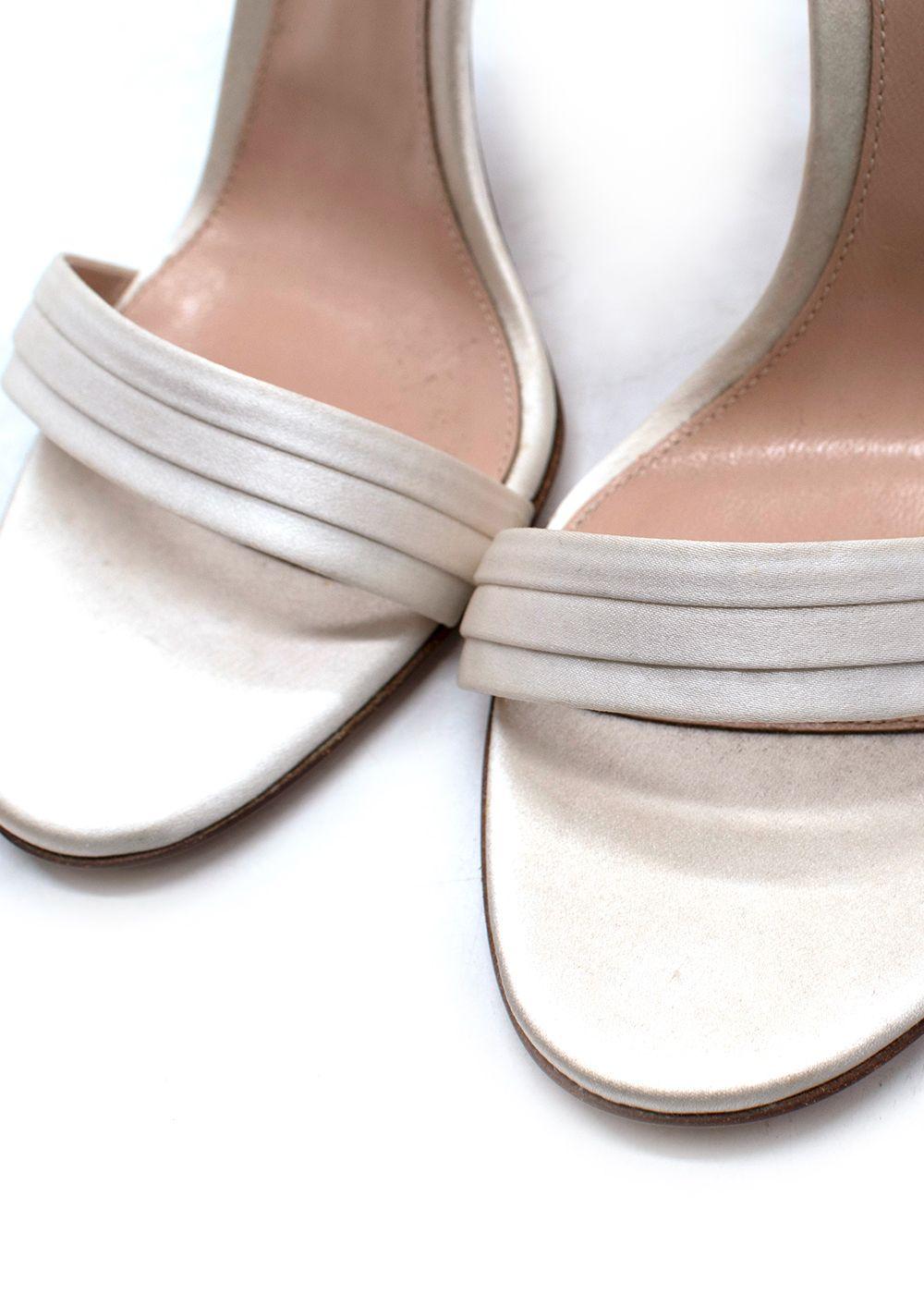 Gianvitto Rossi Cream Portofino Crystal Embellished Satin Heels