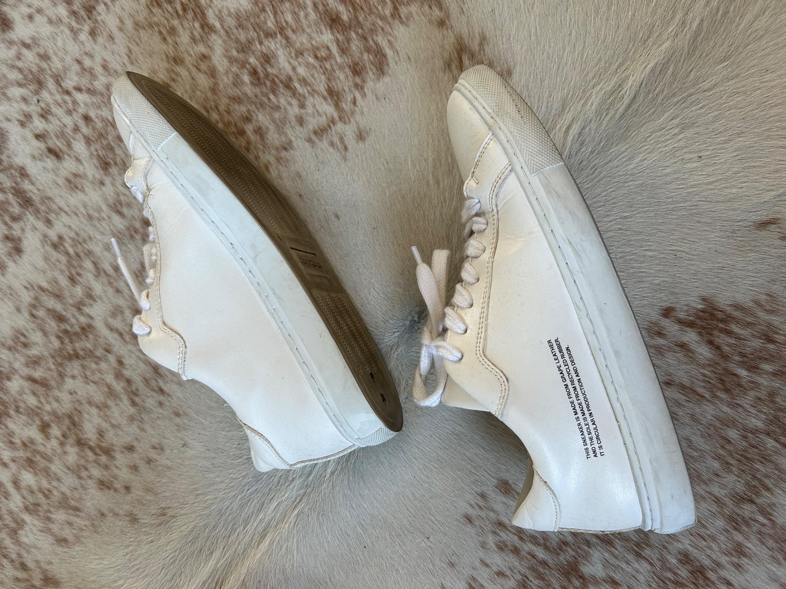 White Grape Leather Low Sneakers