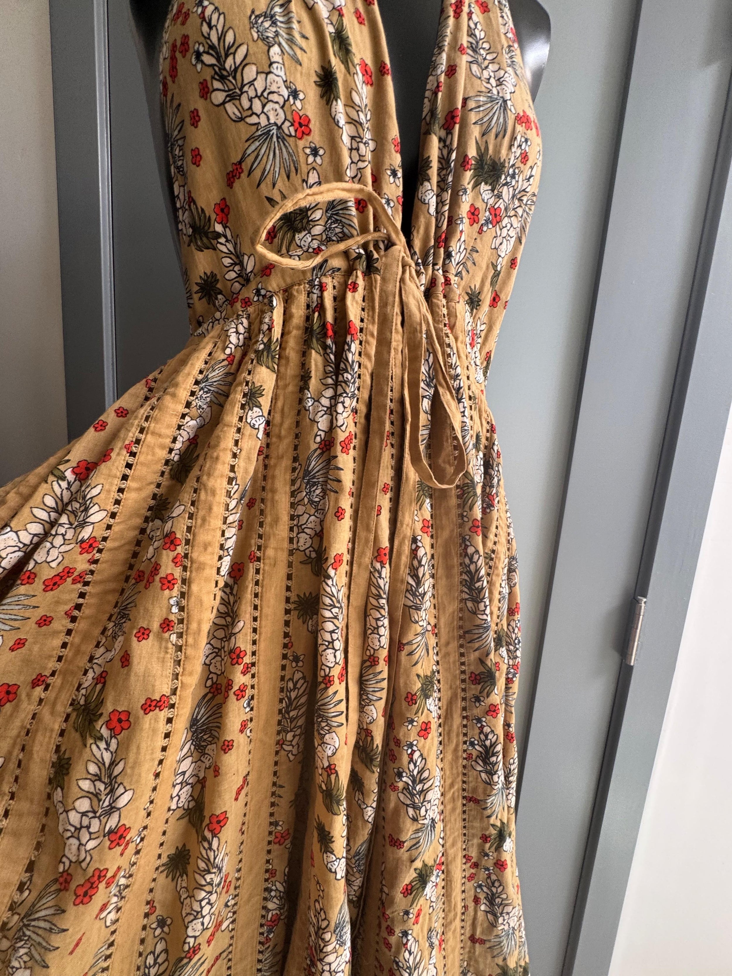 Runway Rofftop Halter Maxi Dress