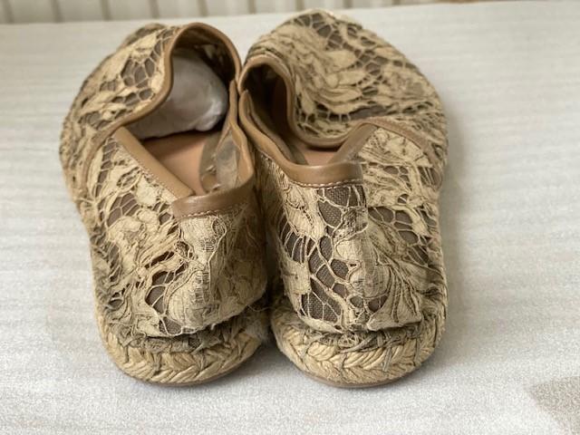 Valentino beige lace espadrilles