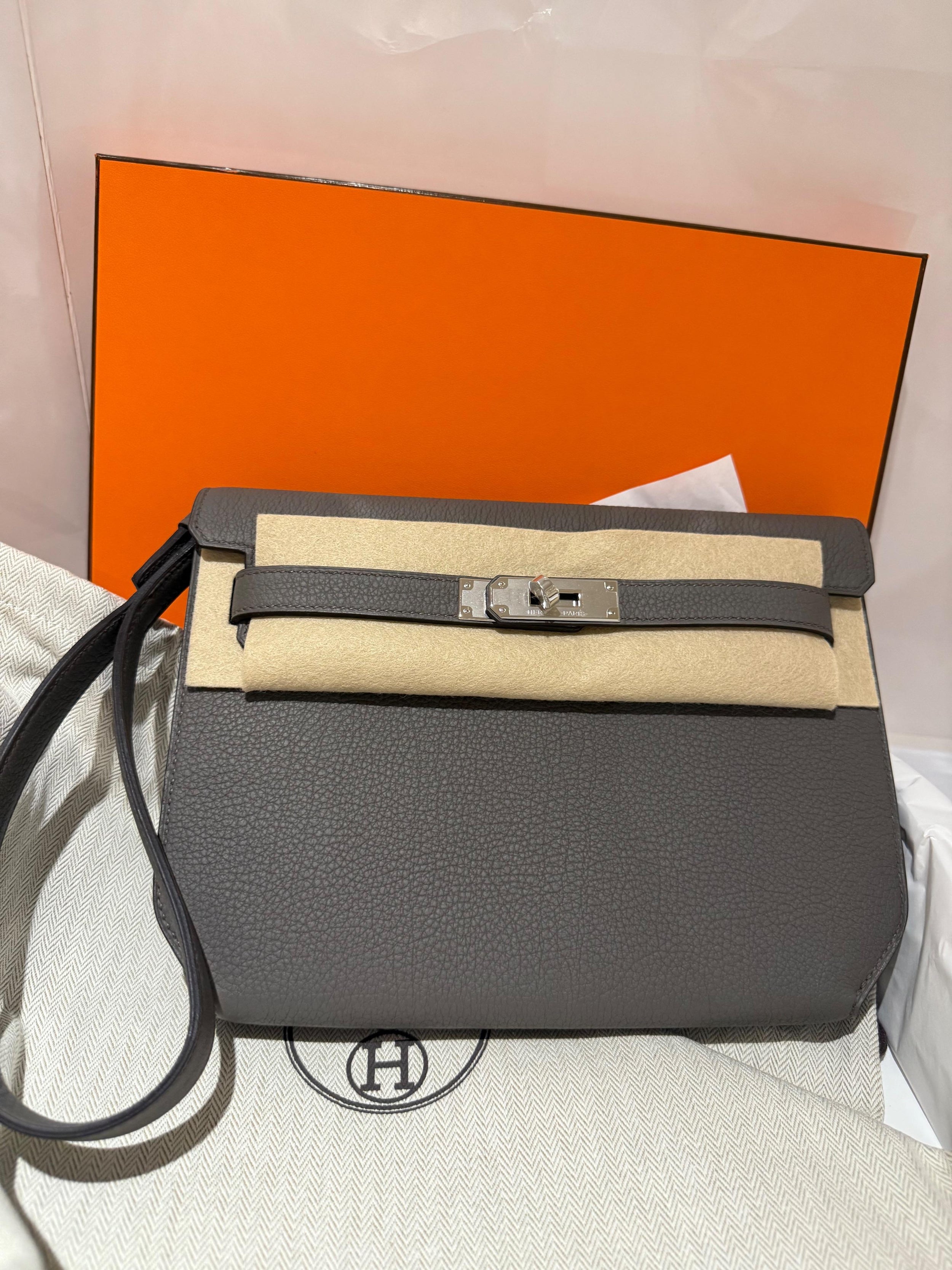 Etain Kelly Depeches 25 Pouch