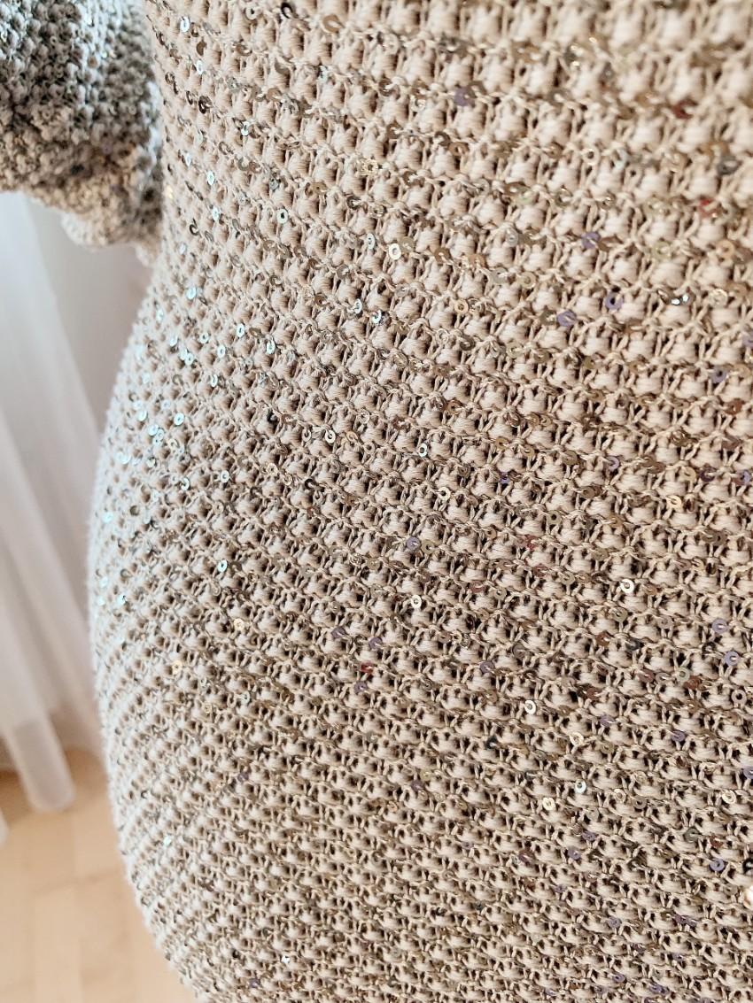 Oscar De La renta sequin embellished gold gown