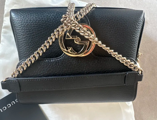 Gucci Black Leather Interlocking  Crossbody Bag