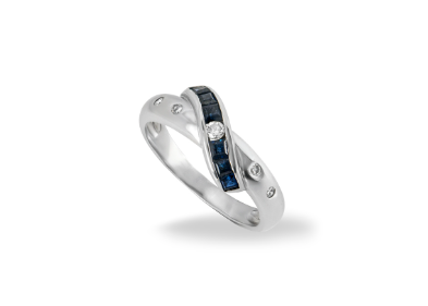 18ct white gold, diamond and sapphire dress ring 51.5EU