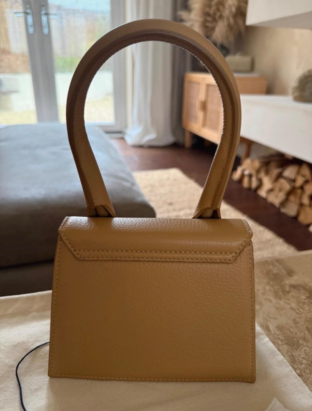 Jacquemus Medium Tan Leather Chiquito