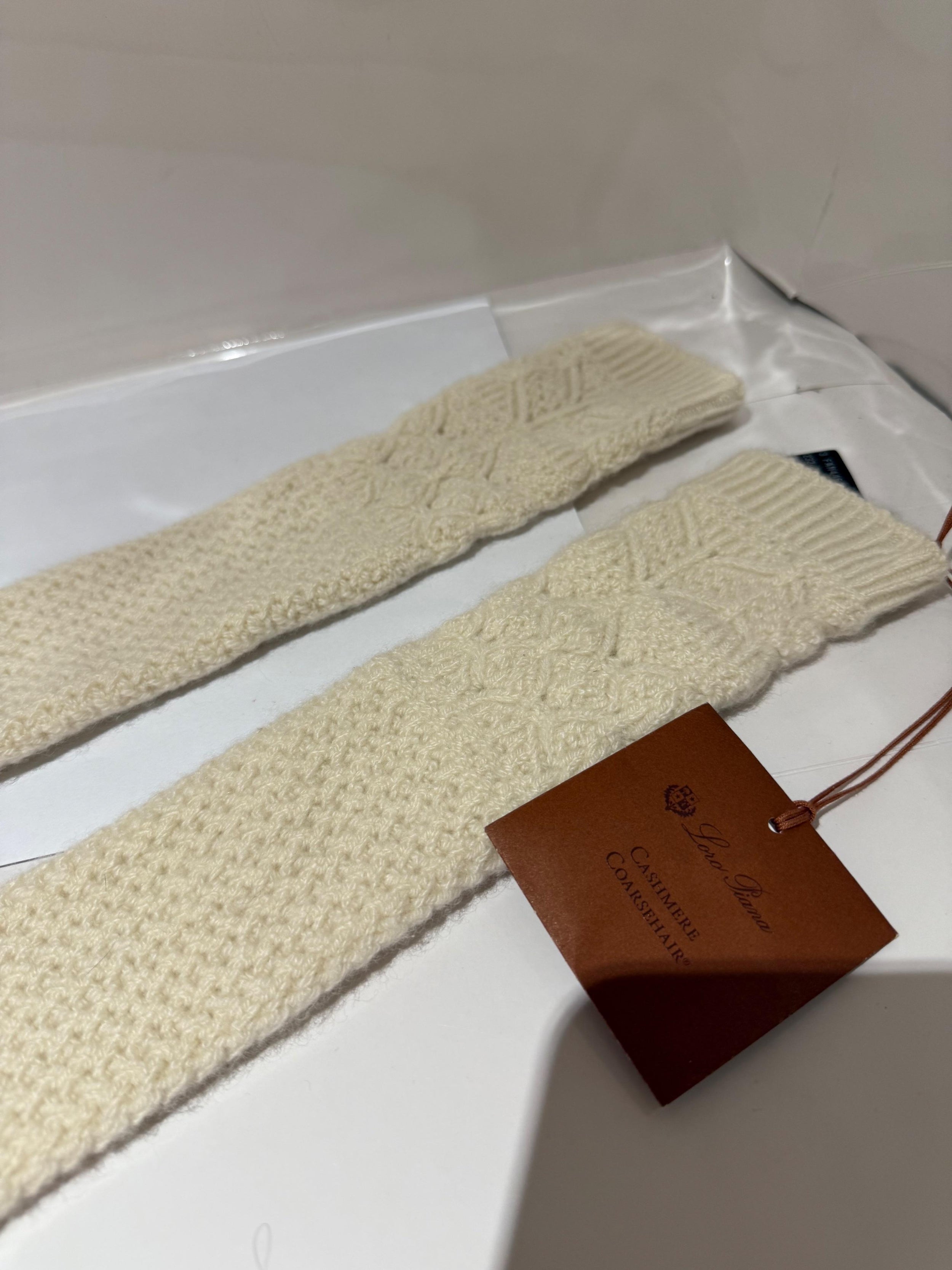 Loro Piana White Long Cashmere Gloves