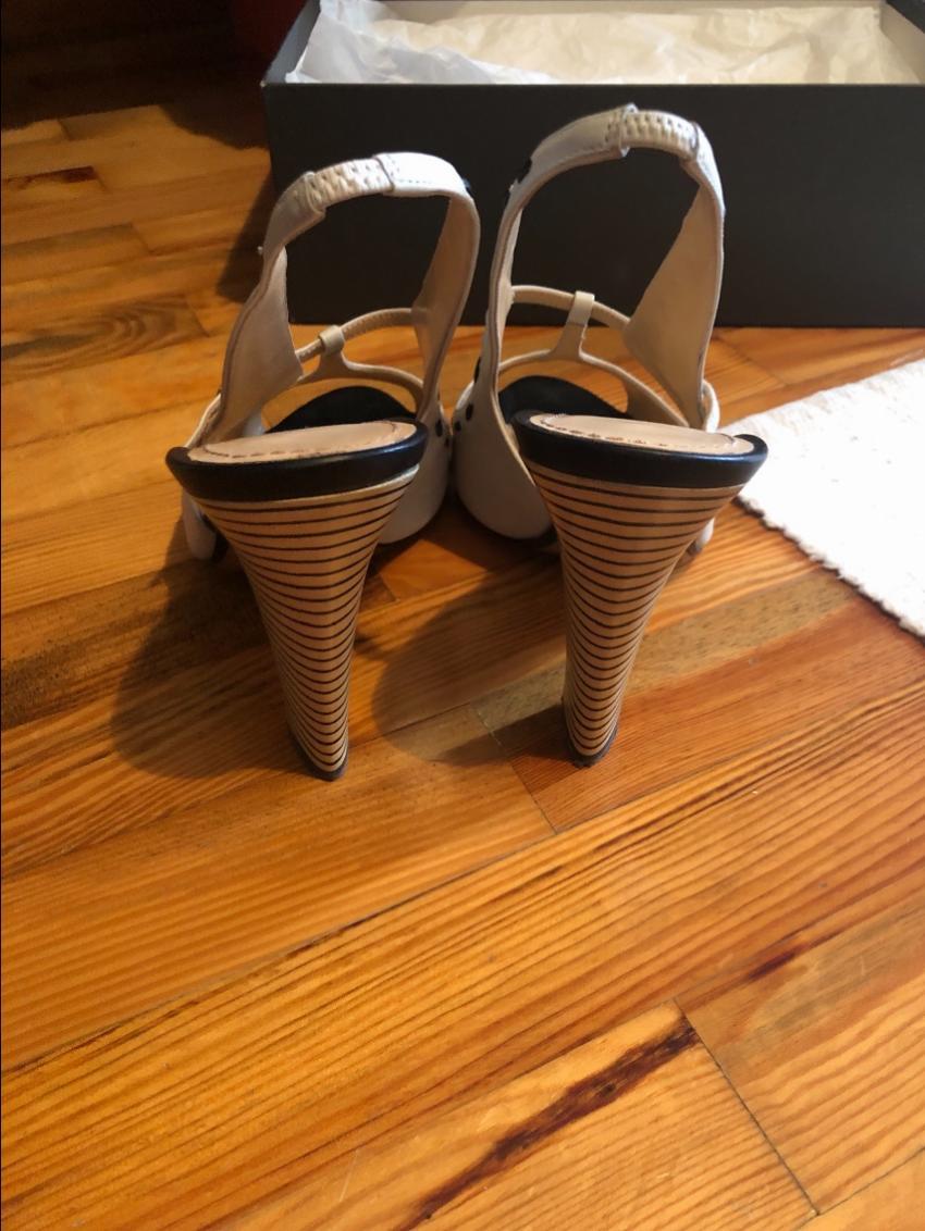Pollini veal peep toe sandals