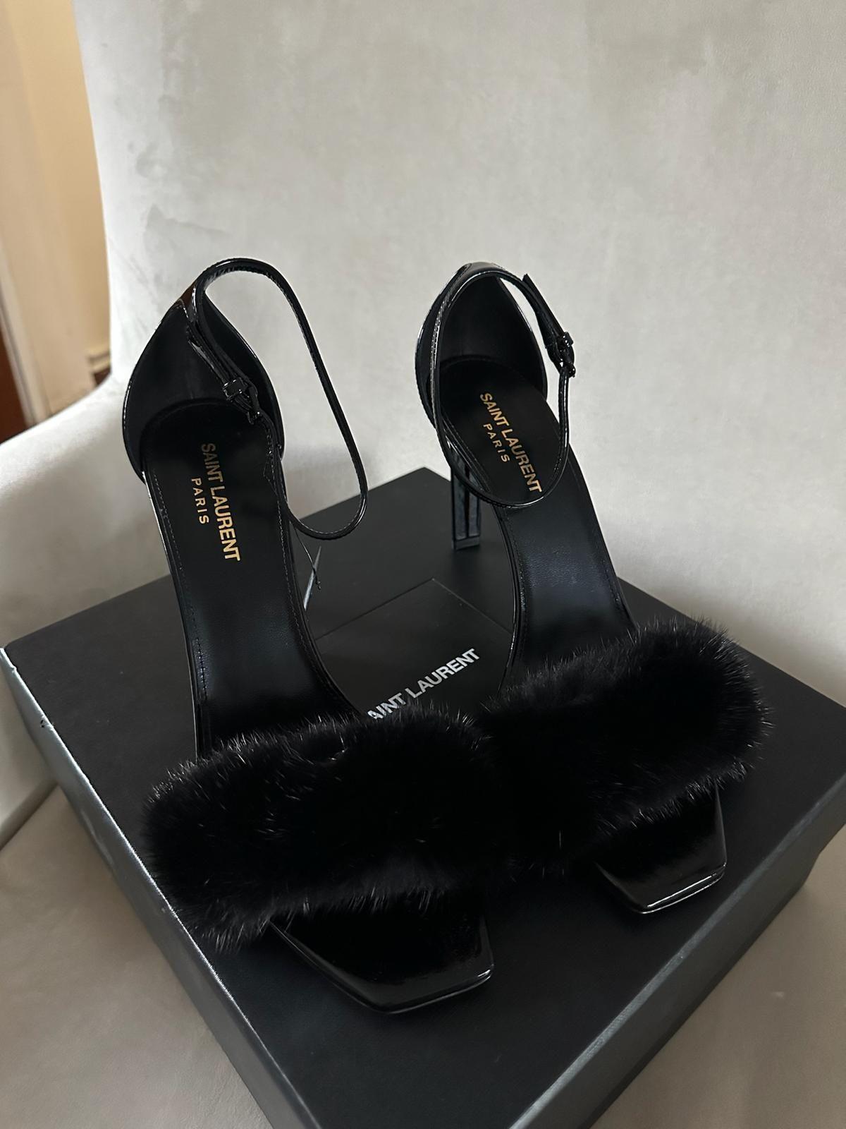 Saint Laurent Black Patent Leather Bea Heeled Sandals with Fur Detail