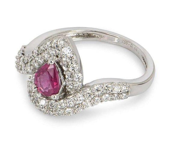 18ct White Gold Diamond & Ruby Ring - Size 52.5