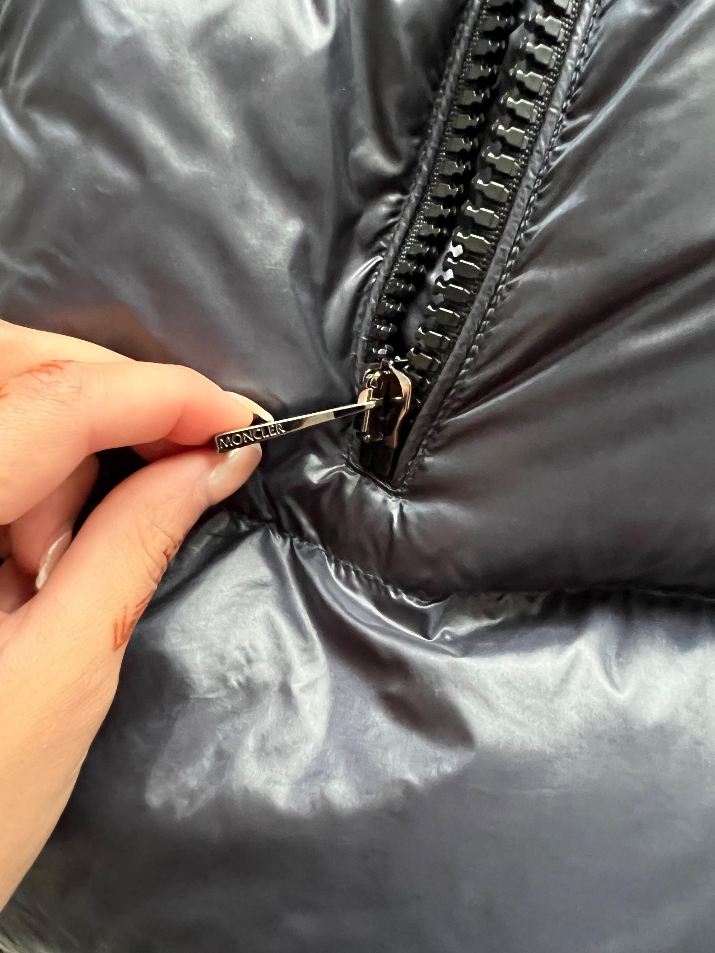 Moncler Navy Seritte Puffer Jacket