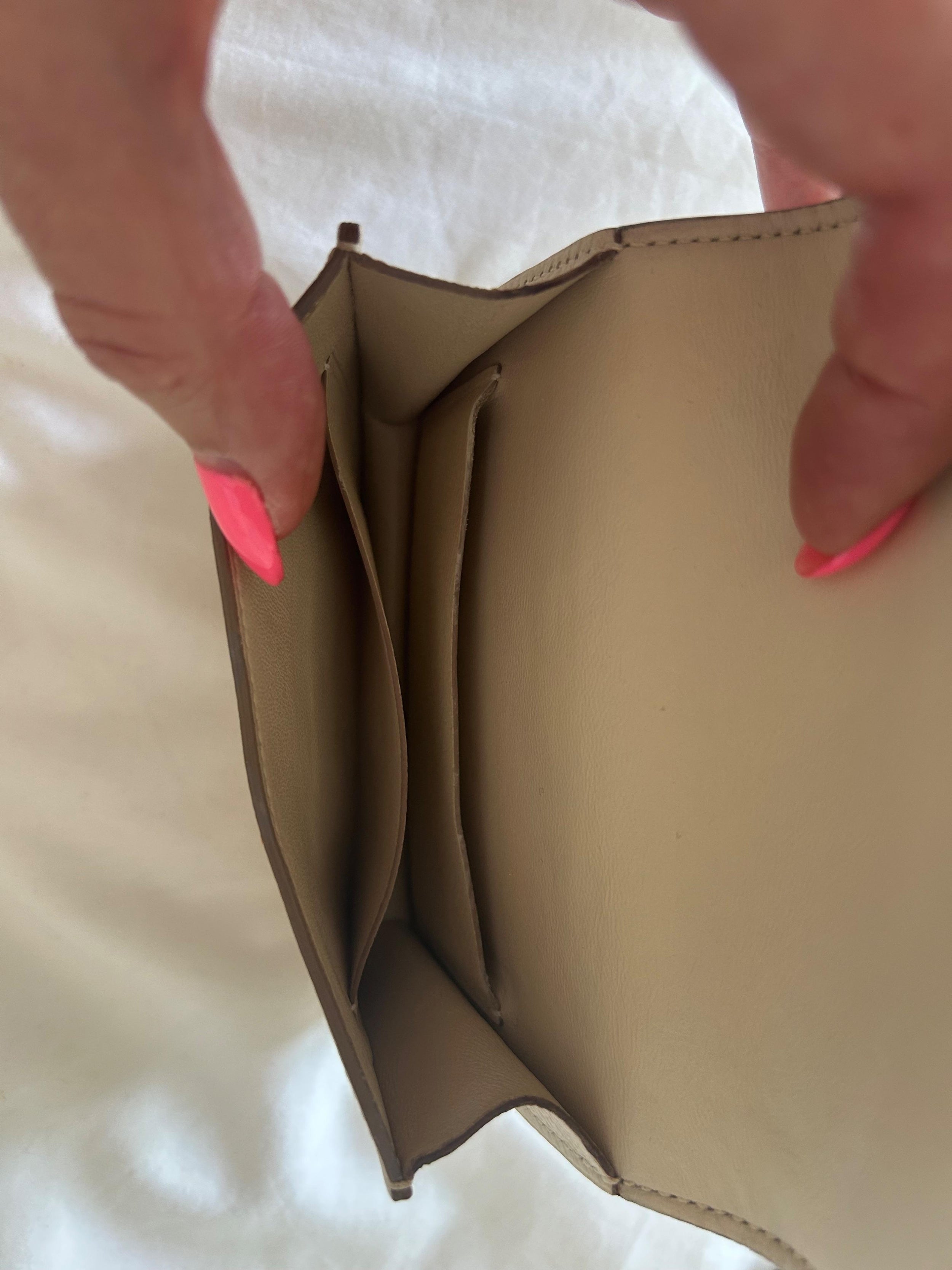 Hermes Constance Craie Slim wallet With Rose Gold Hardware